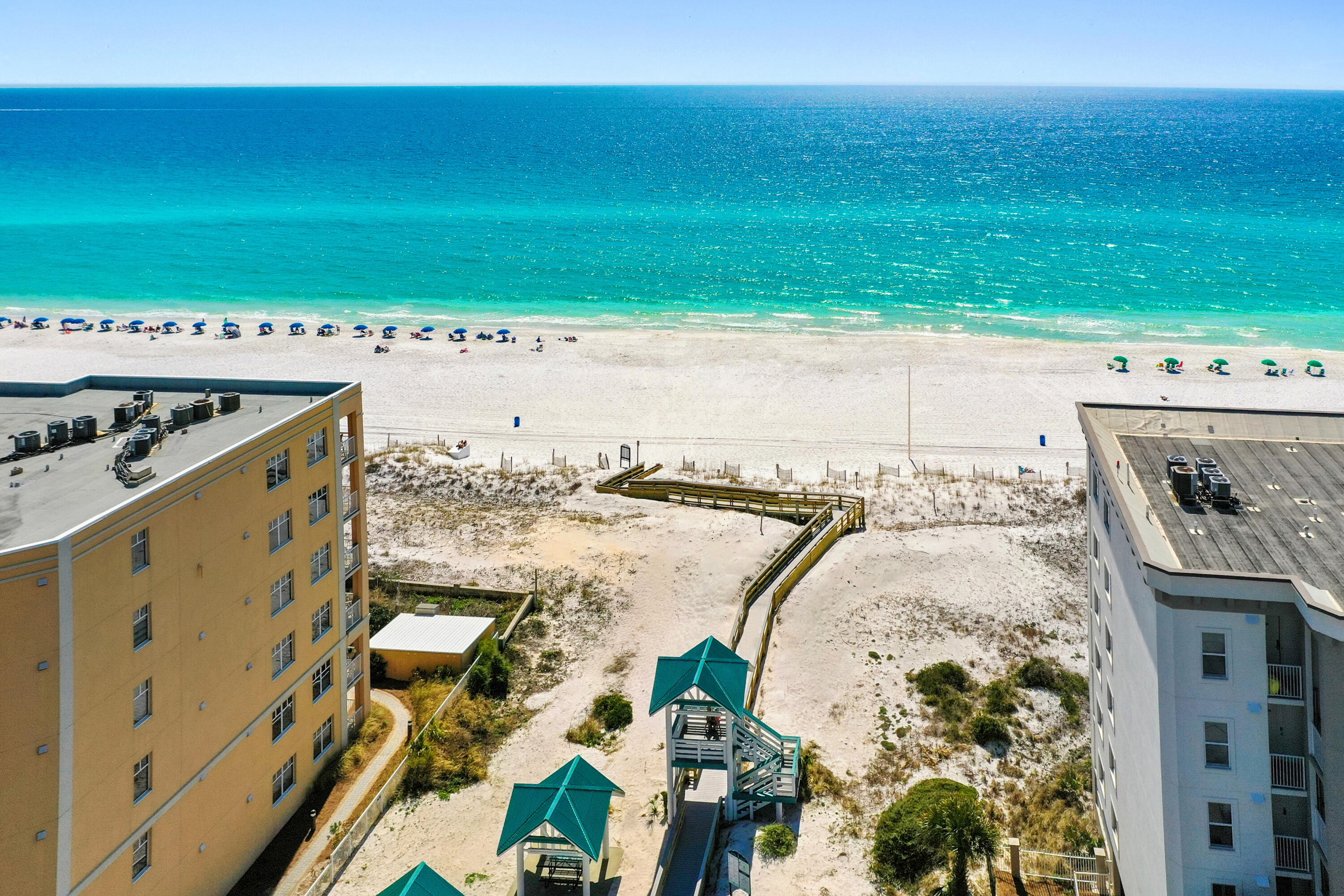 PALM COURT YACHT CLUB - Residential