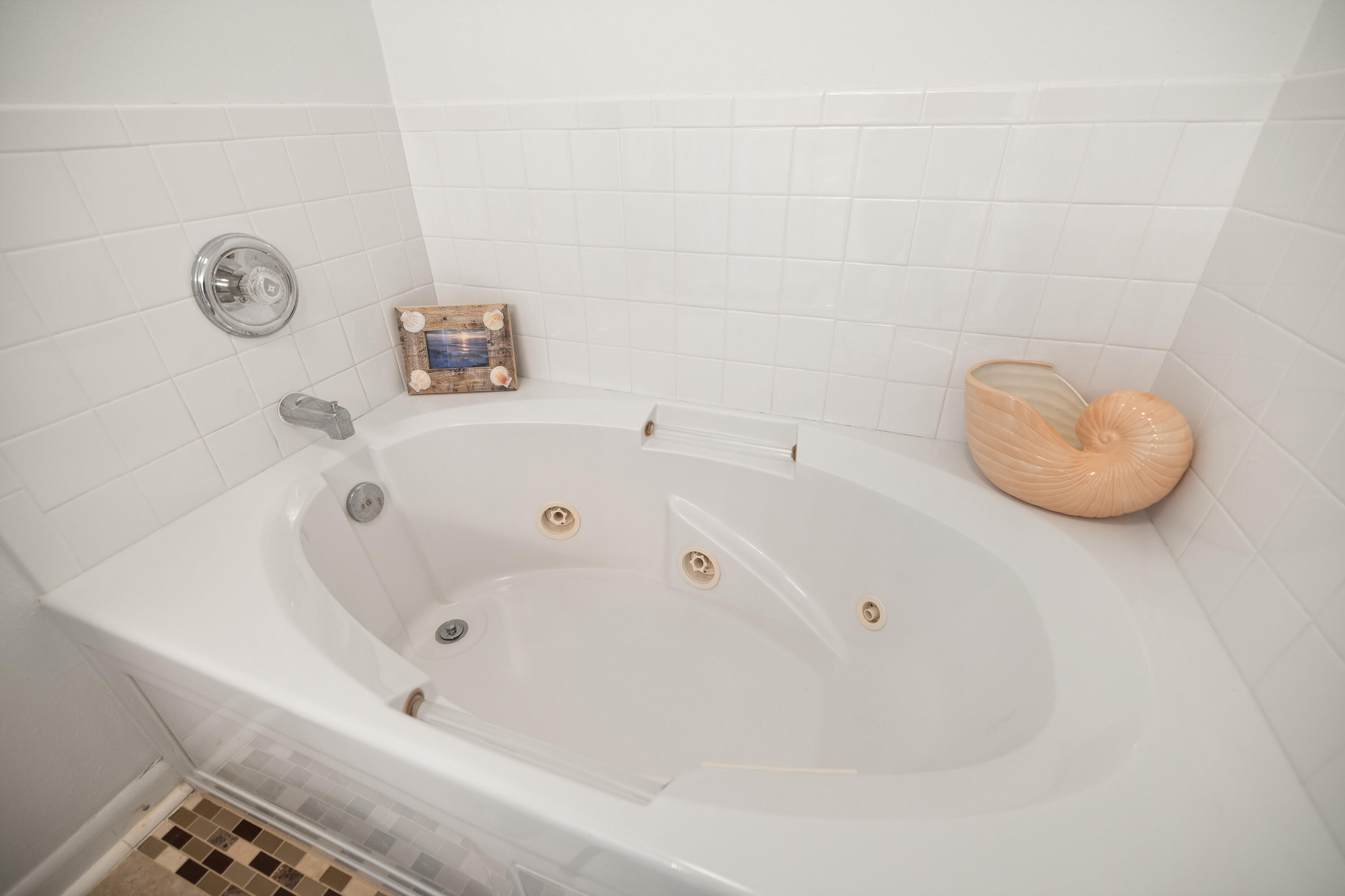 PALM COURT YACHT CLUB - Residential