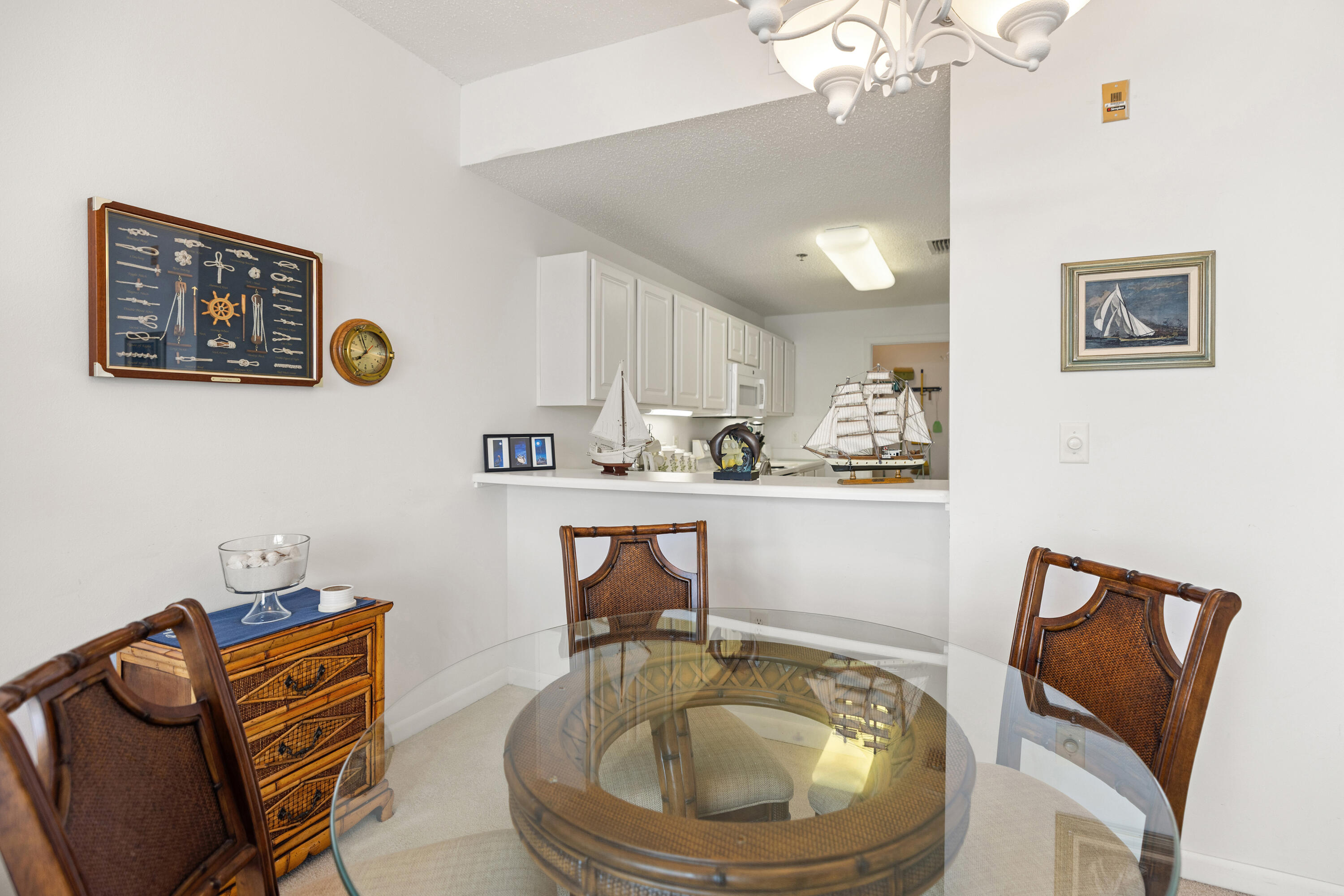 PALM COURT YACHT CLUB - Residential