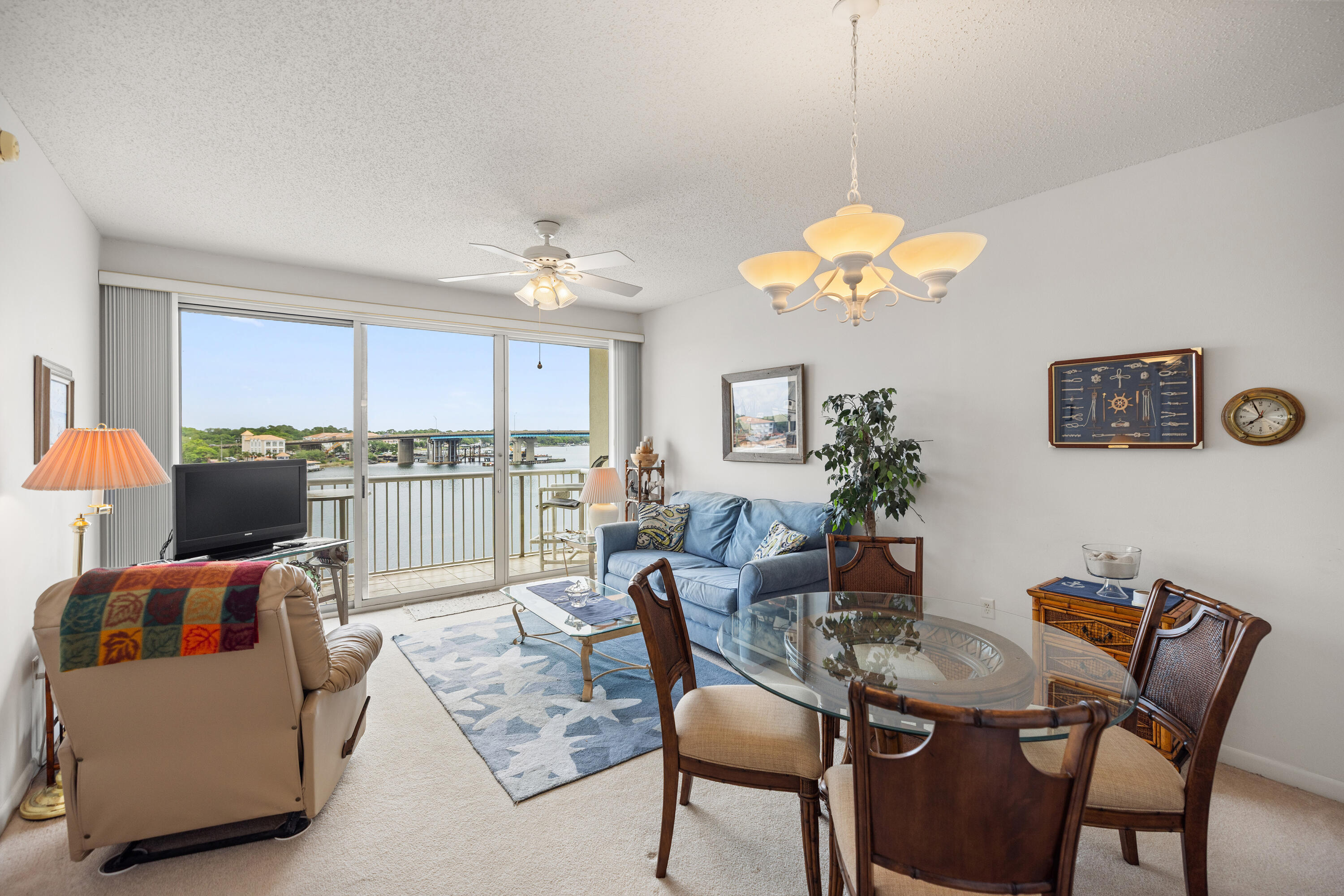 PALM COURT YACHT CLUB - Residential