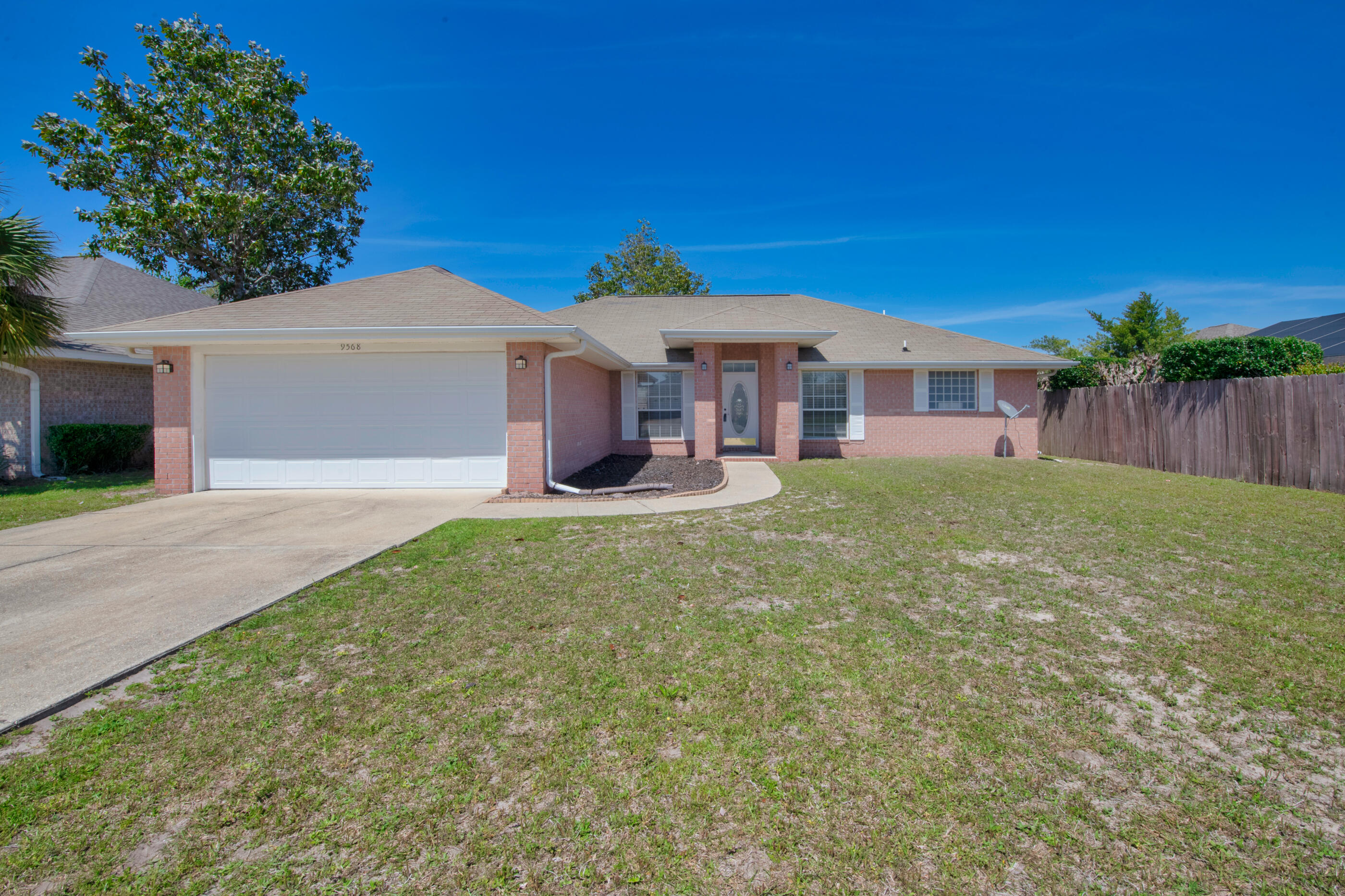 CREETWOODS - Residential