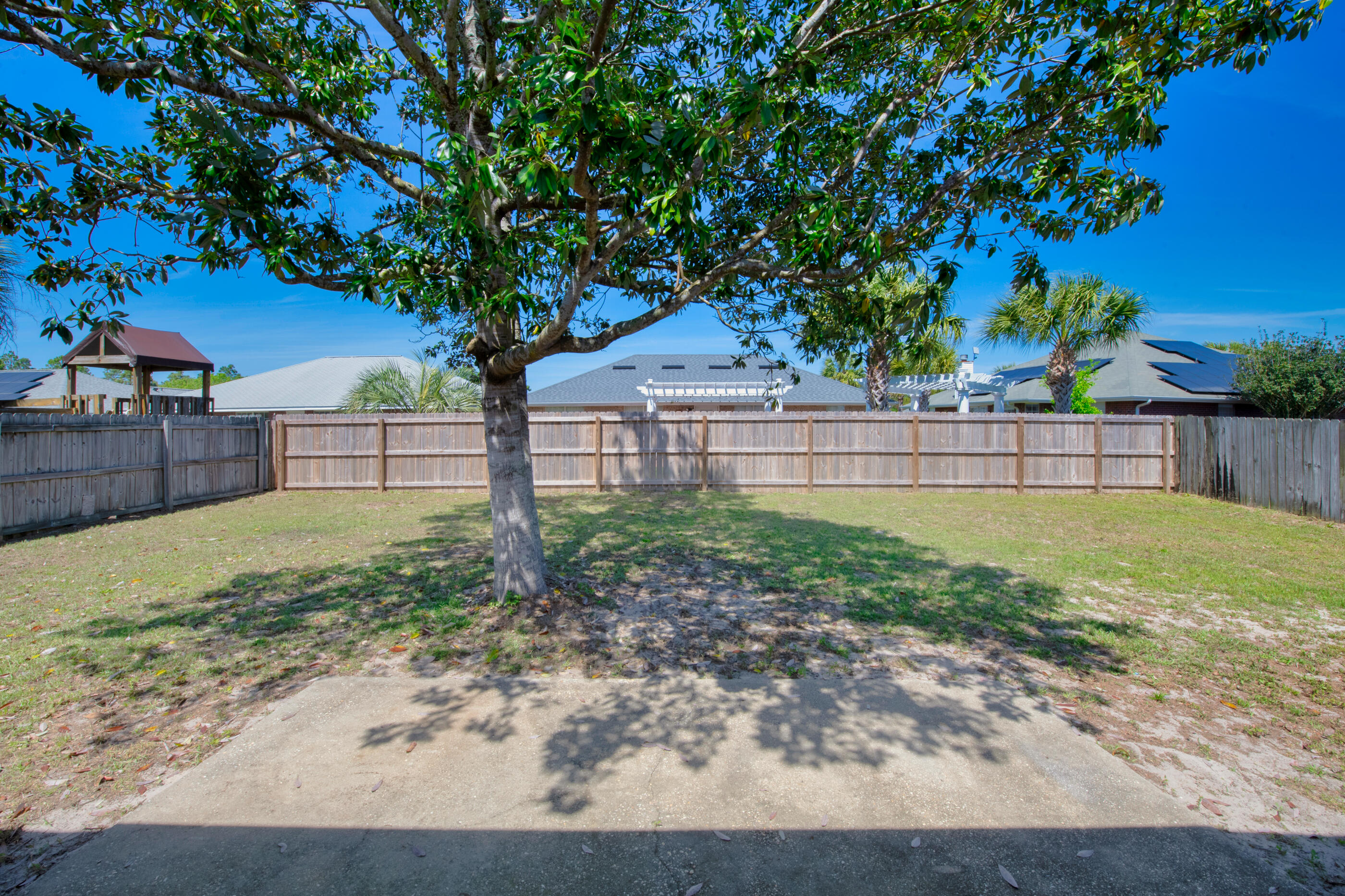 CREETWOODS - Residential