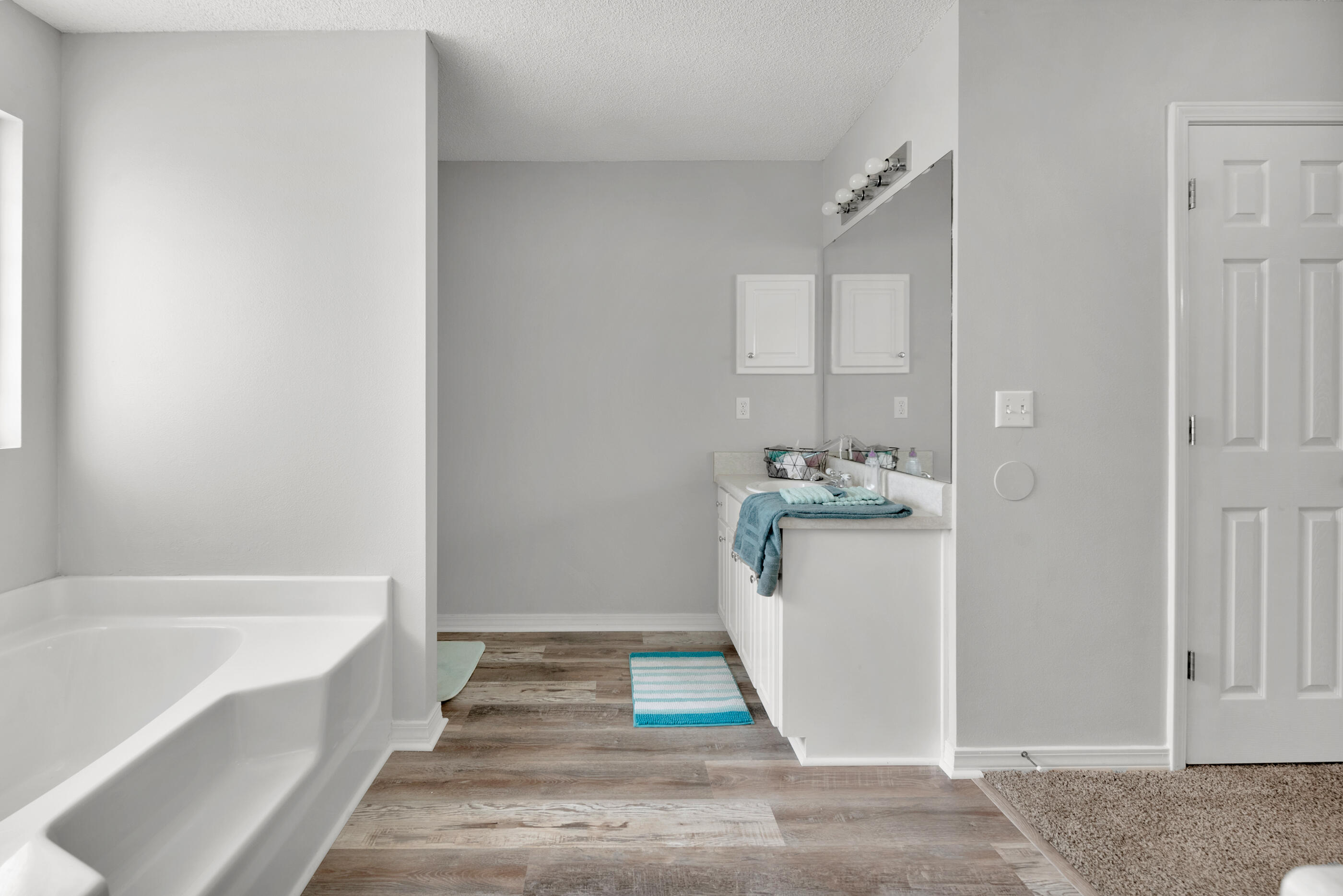 CREETWOODS - Residential