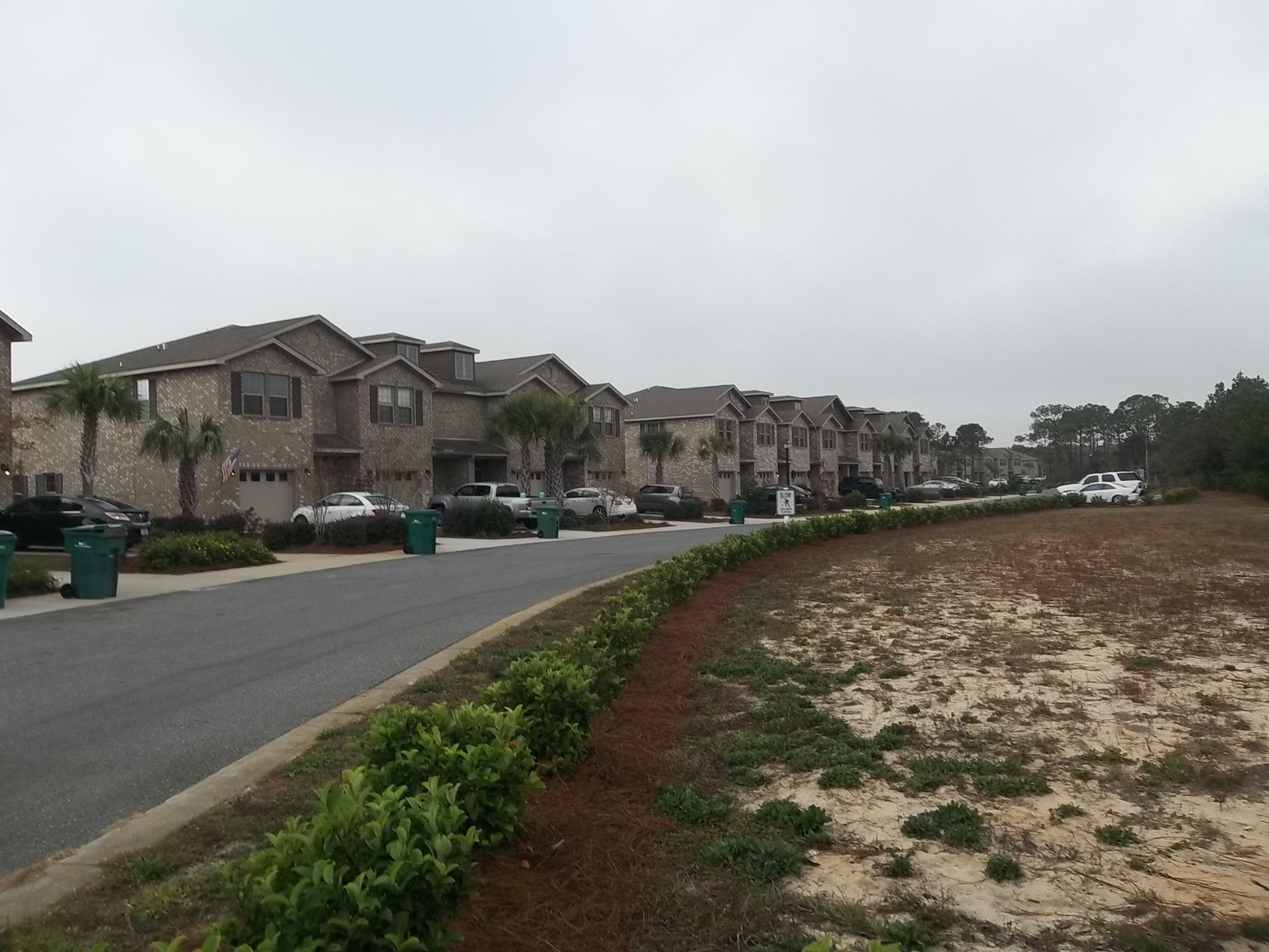 RESERVE POINTE - Residential