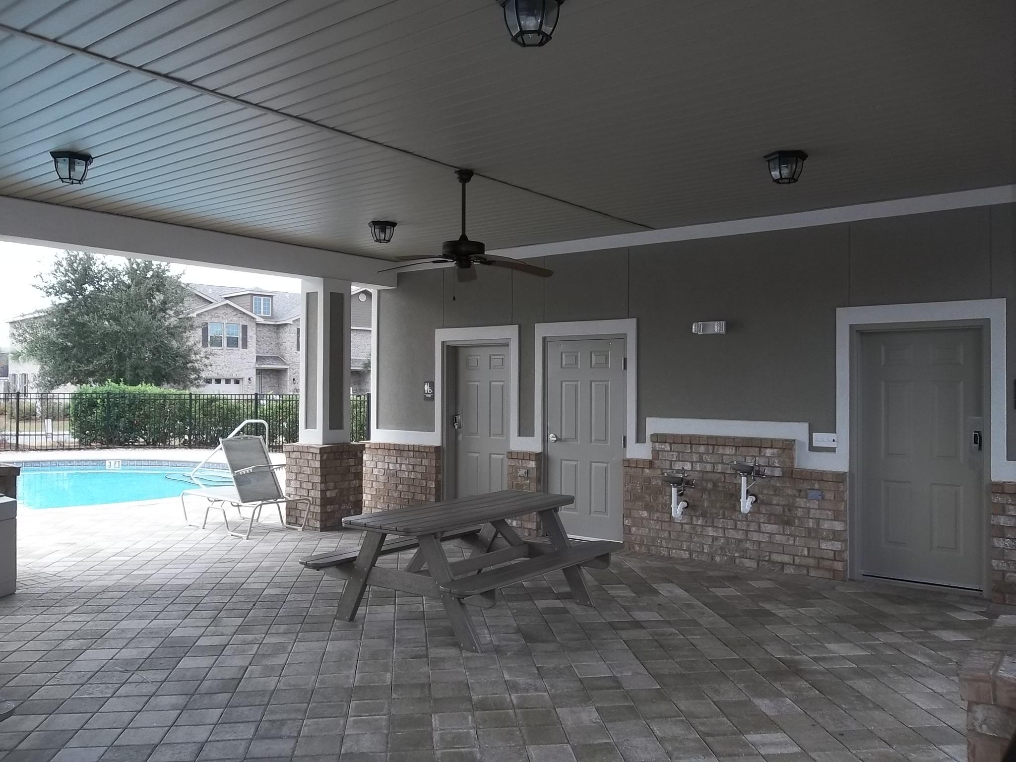 RESERVE POINTE - Residential