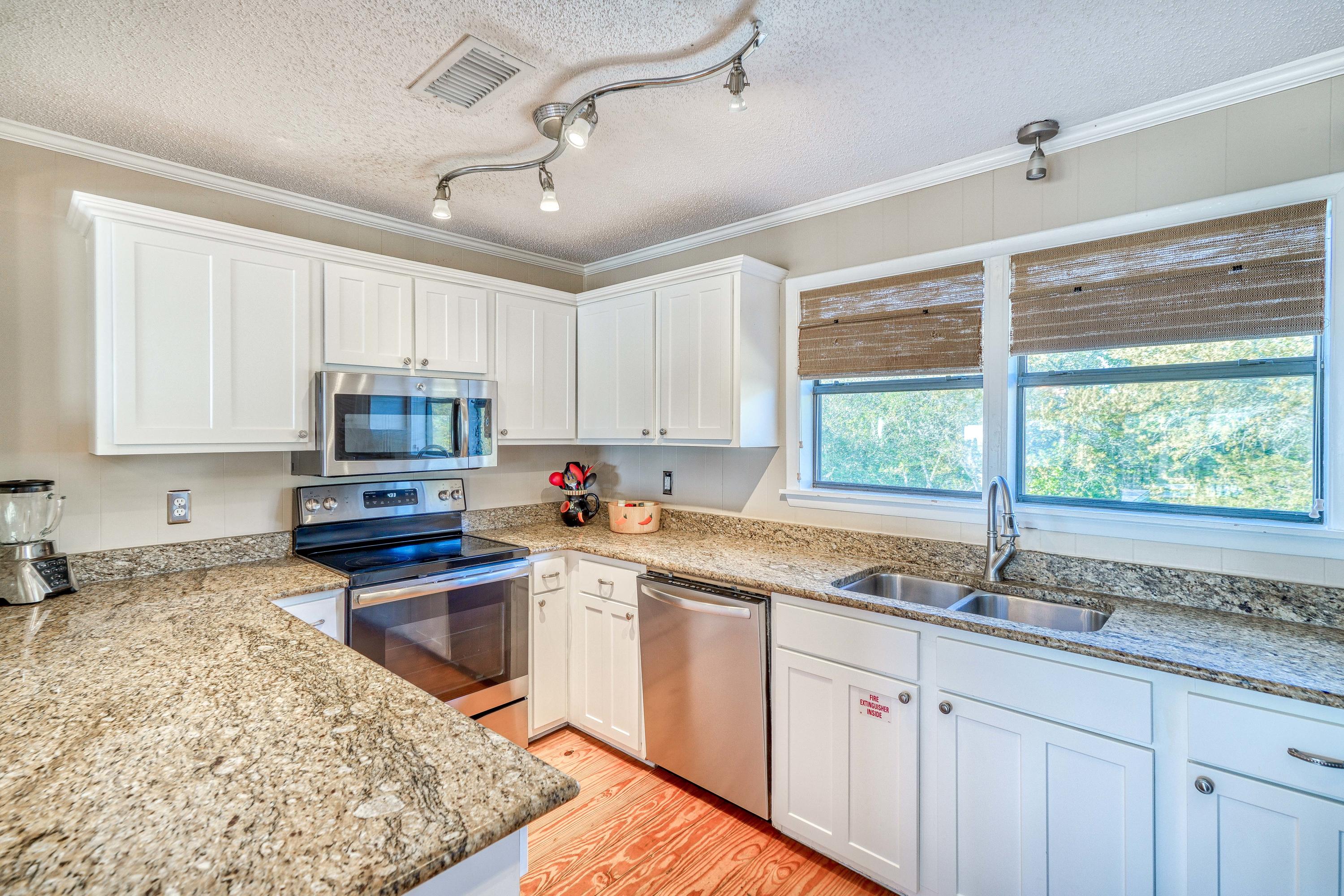 GULF LAKE BEACHES ESTATES - Residential