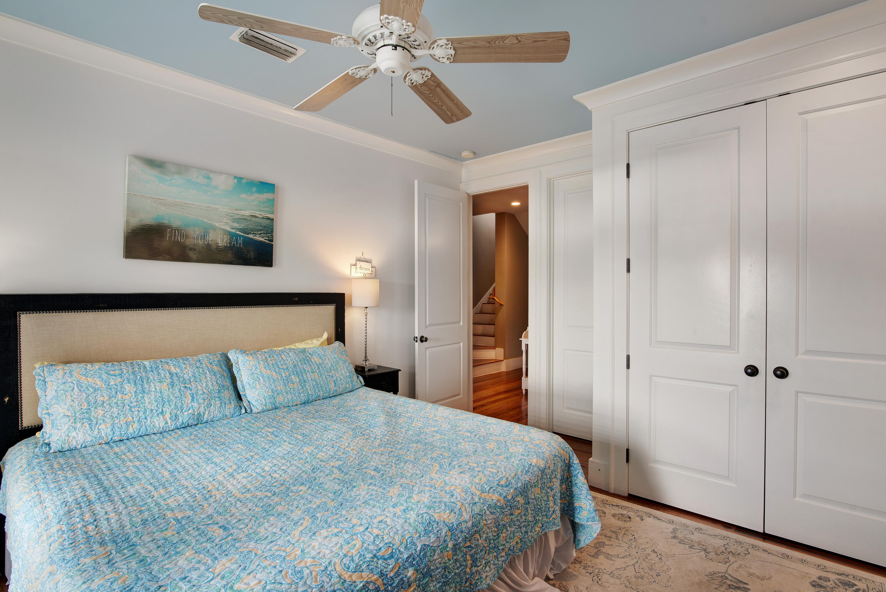 CRYSTAL SHORES - Residential