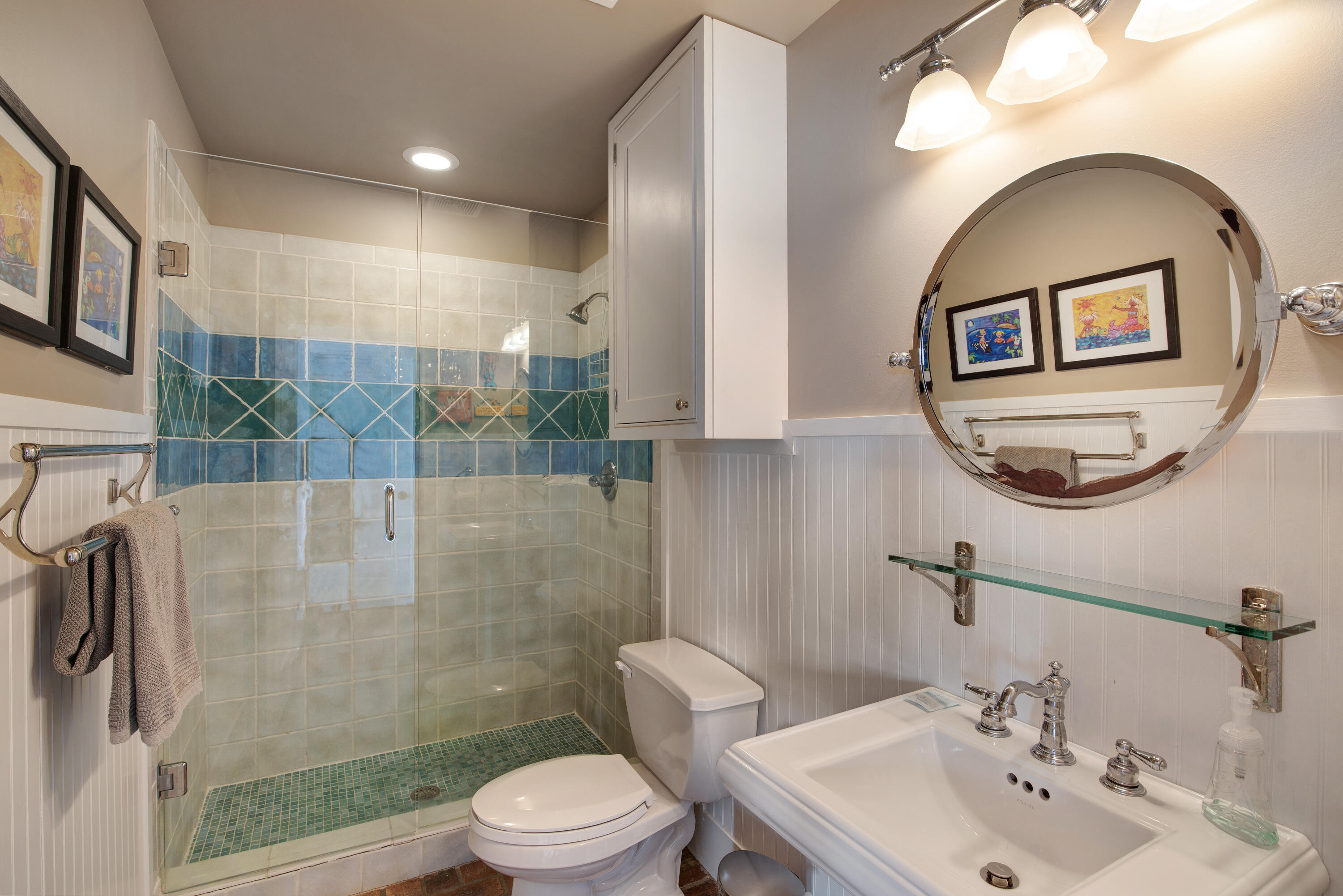 CRYSTAL SHORES - Residential