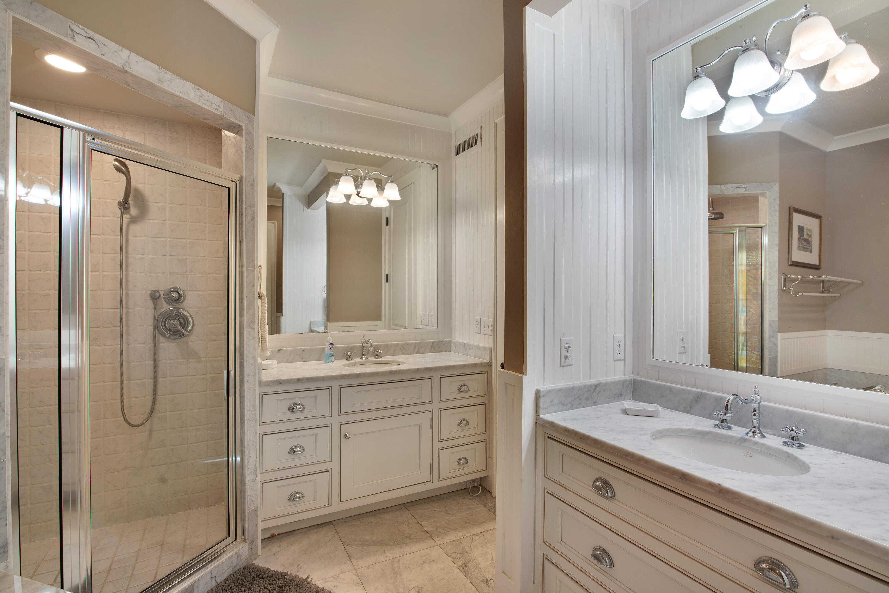 CRYSTAL SHORES - Residential