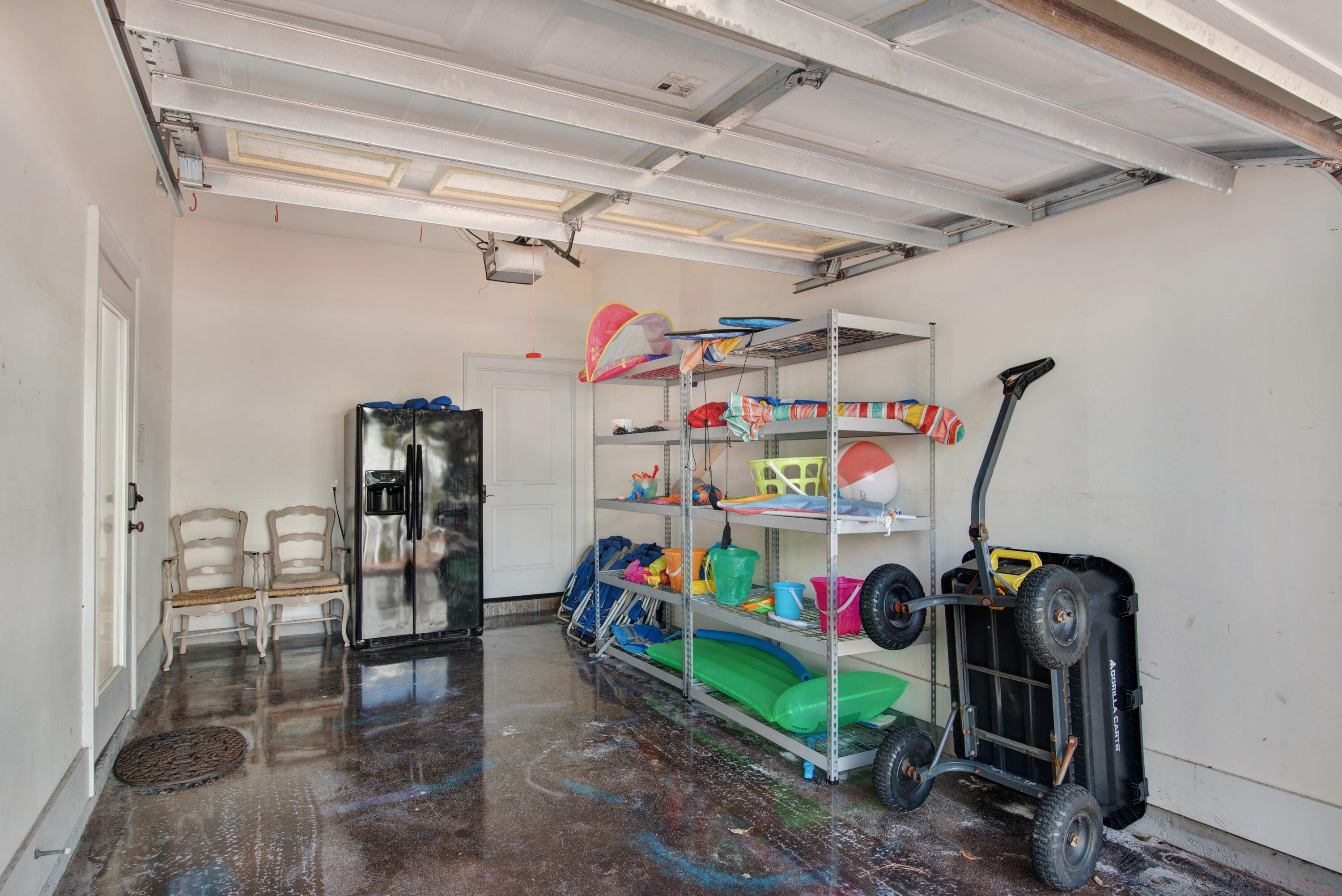 CRYSTAL SHORES - Residential