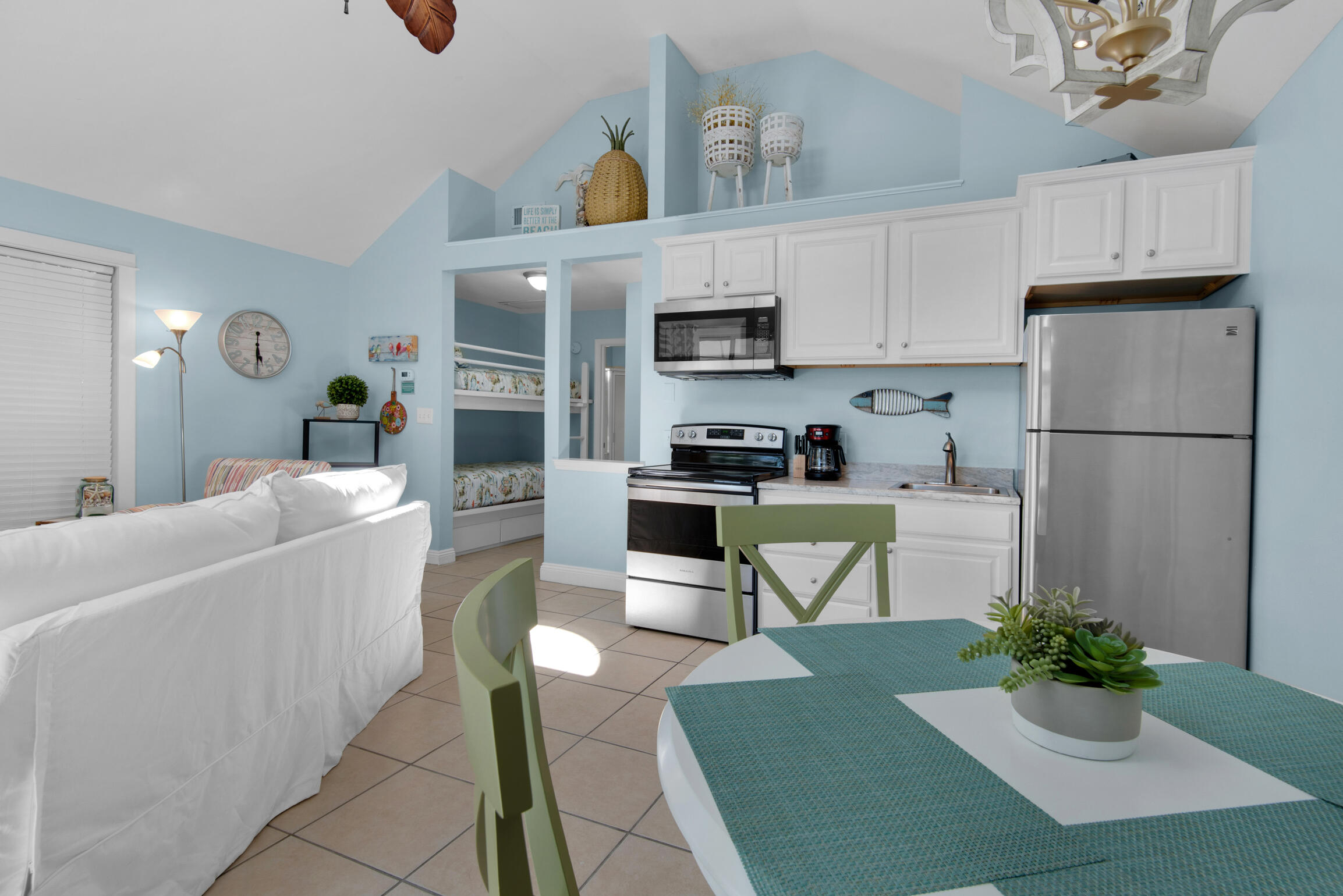 NANTUCKET COTTAGES - Residential