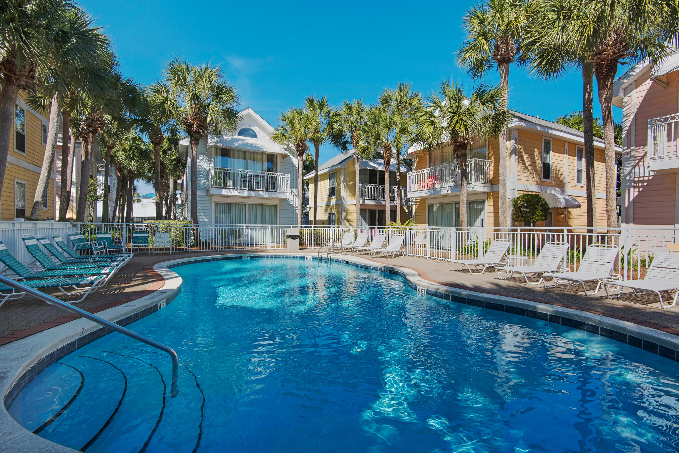 NANTUCKET COTTAGES - Residential