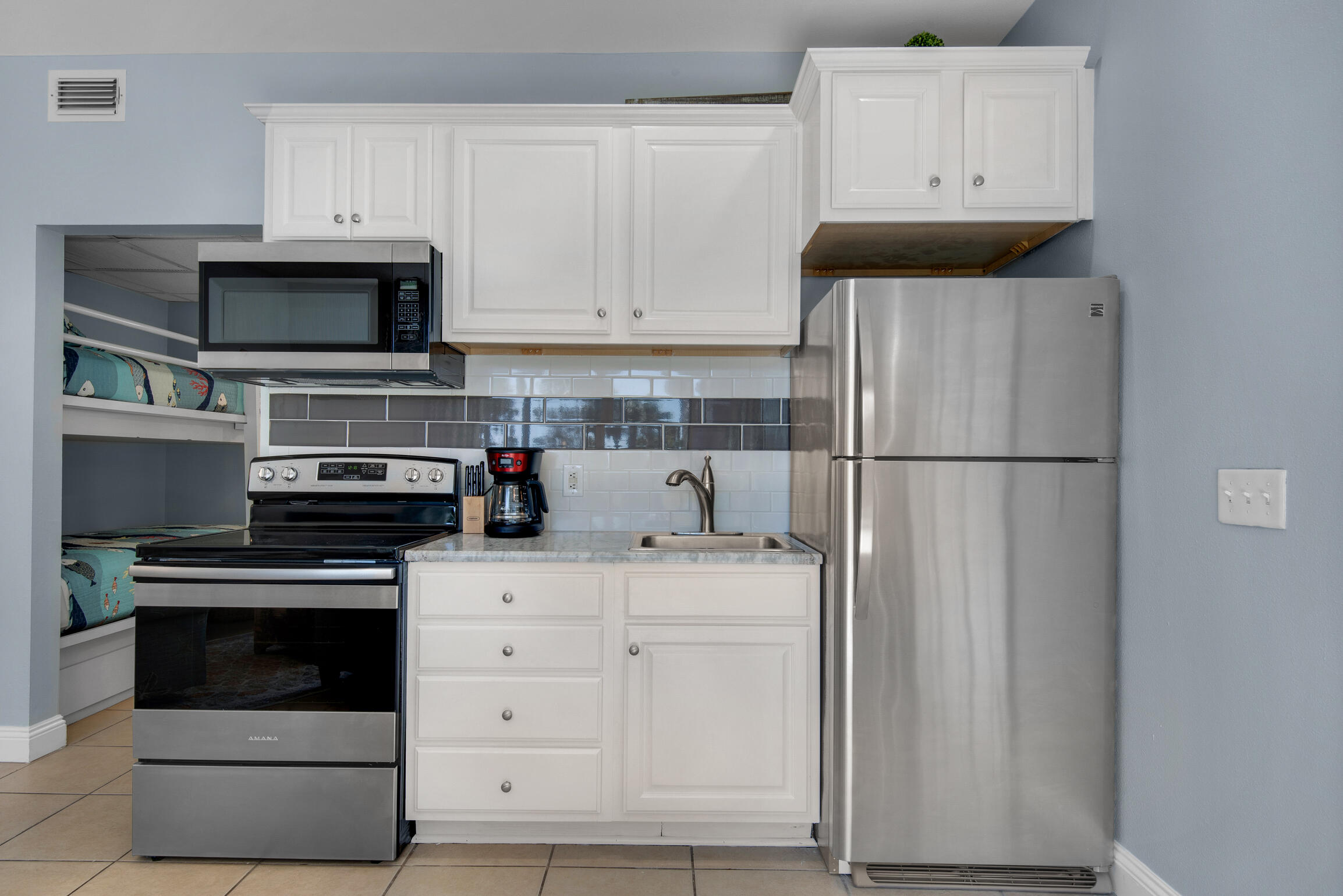 NANTUCKET COTTAGES - Residential