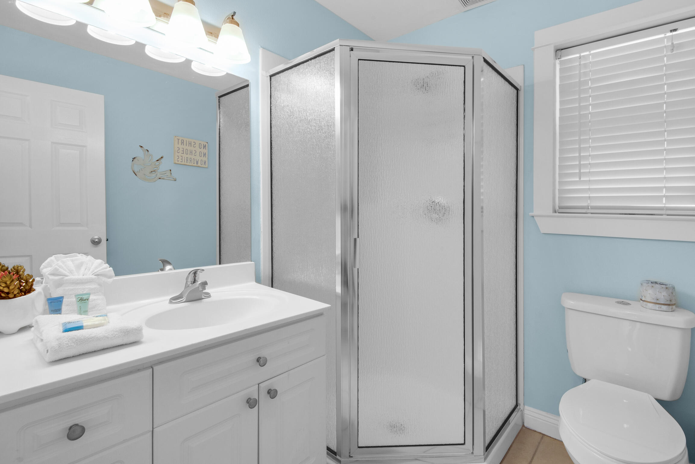 NANTUCKET COTTAGES - Residential