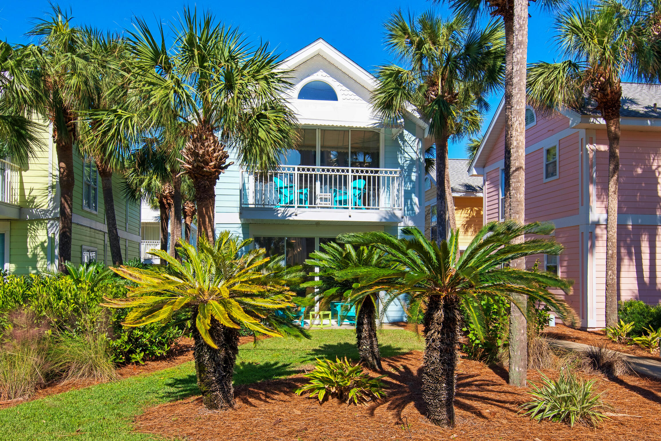 NANTUCKET COTTAGES - Residential