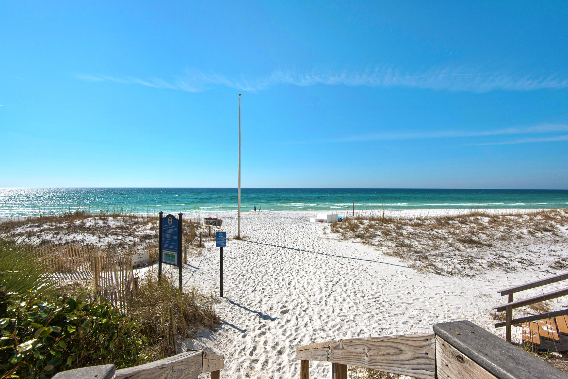 NANTUCKET COTTAGES - Residential