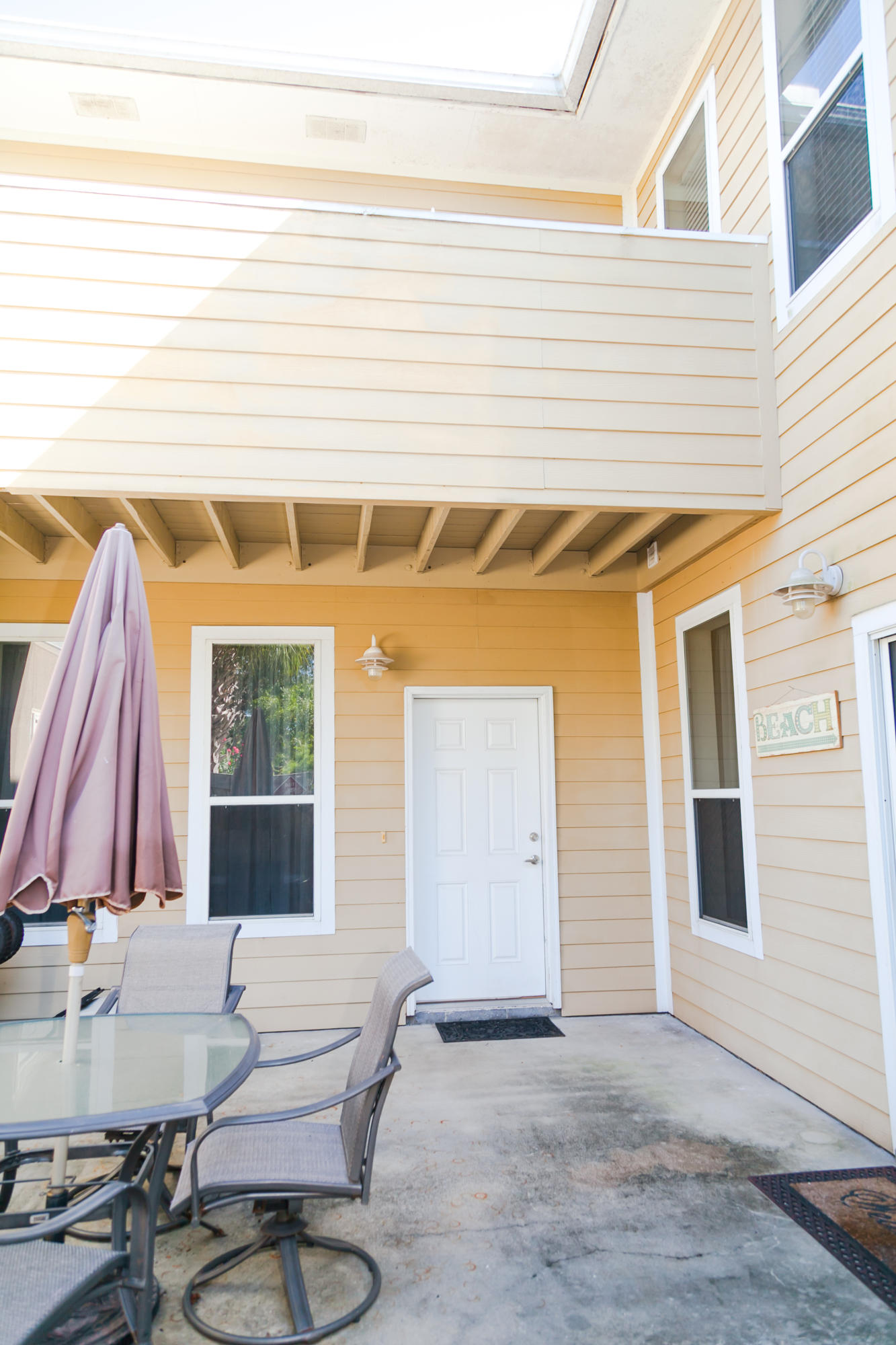 BEACH POINTE - Residential