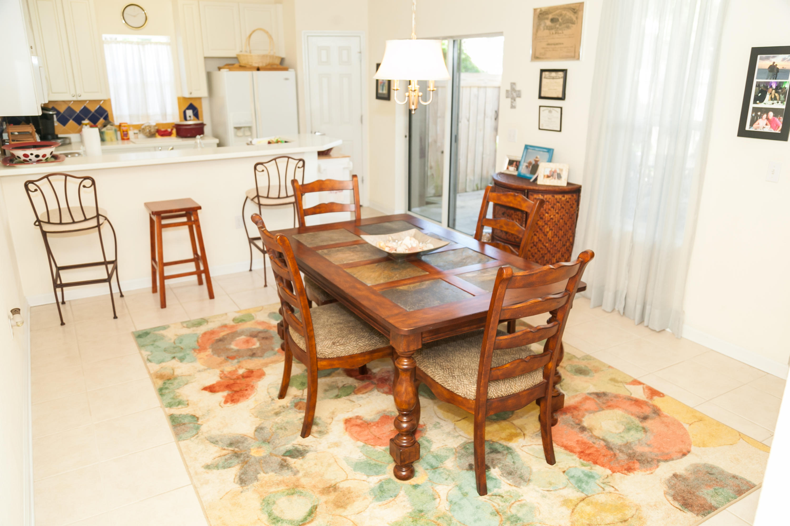 BEACH POINTE - Residential