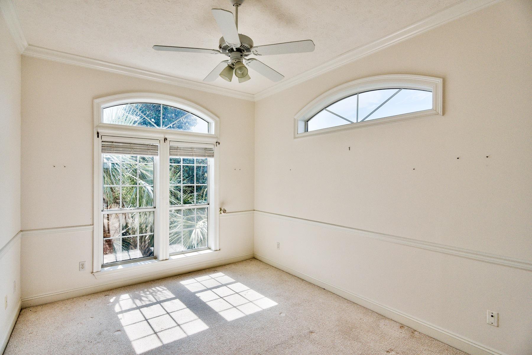 CALYPSO POINTE - Residential