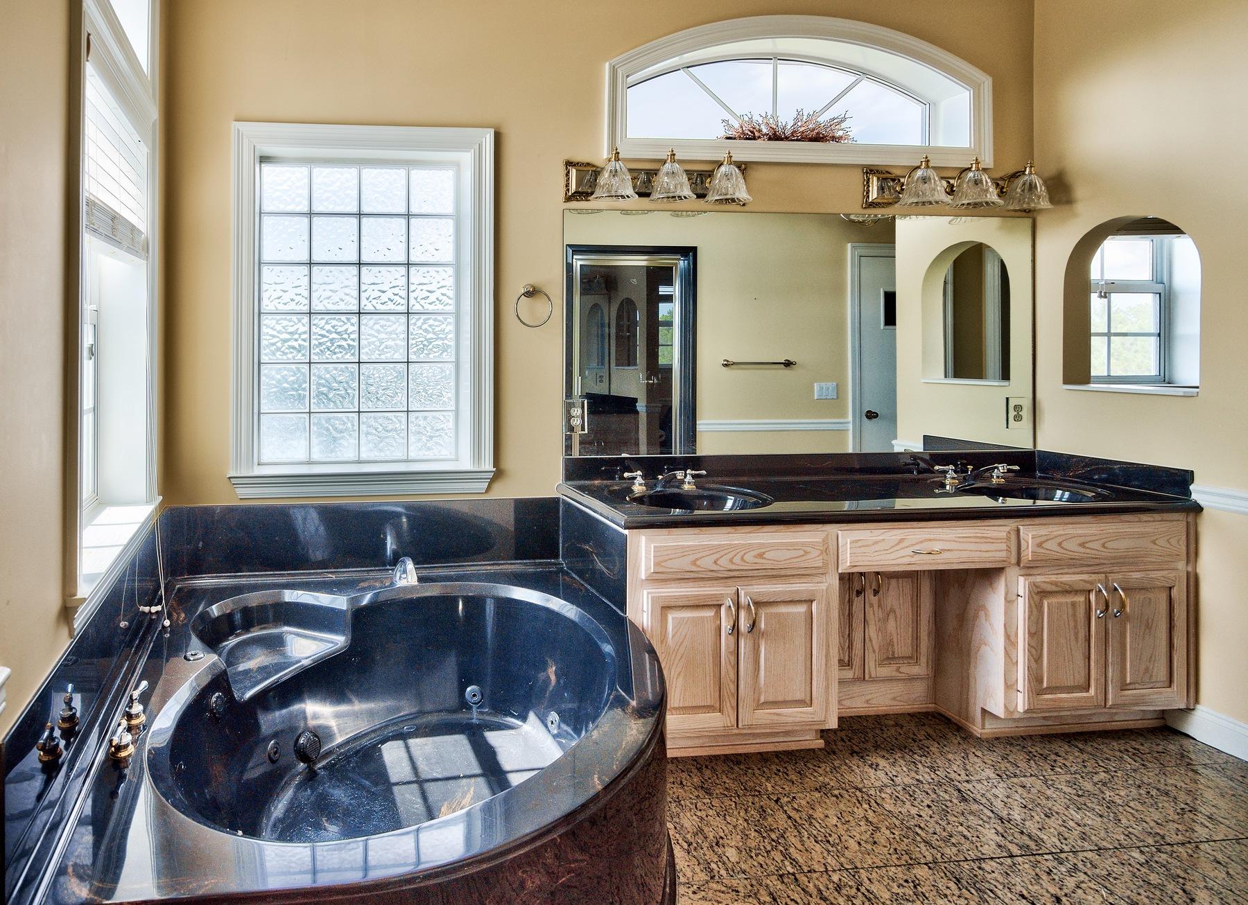 CALYPSO POINTE - Residential