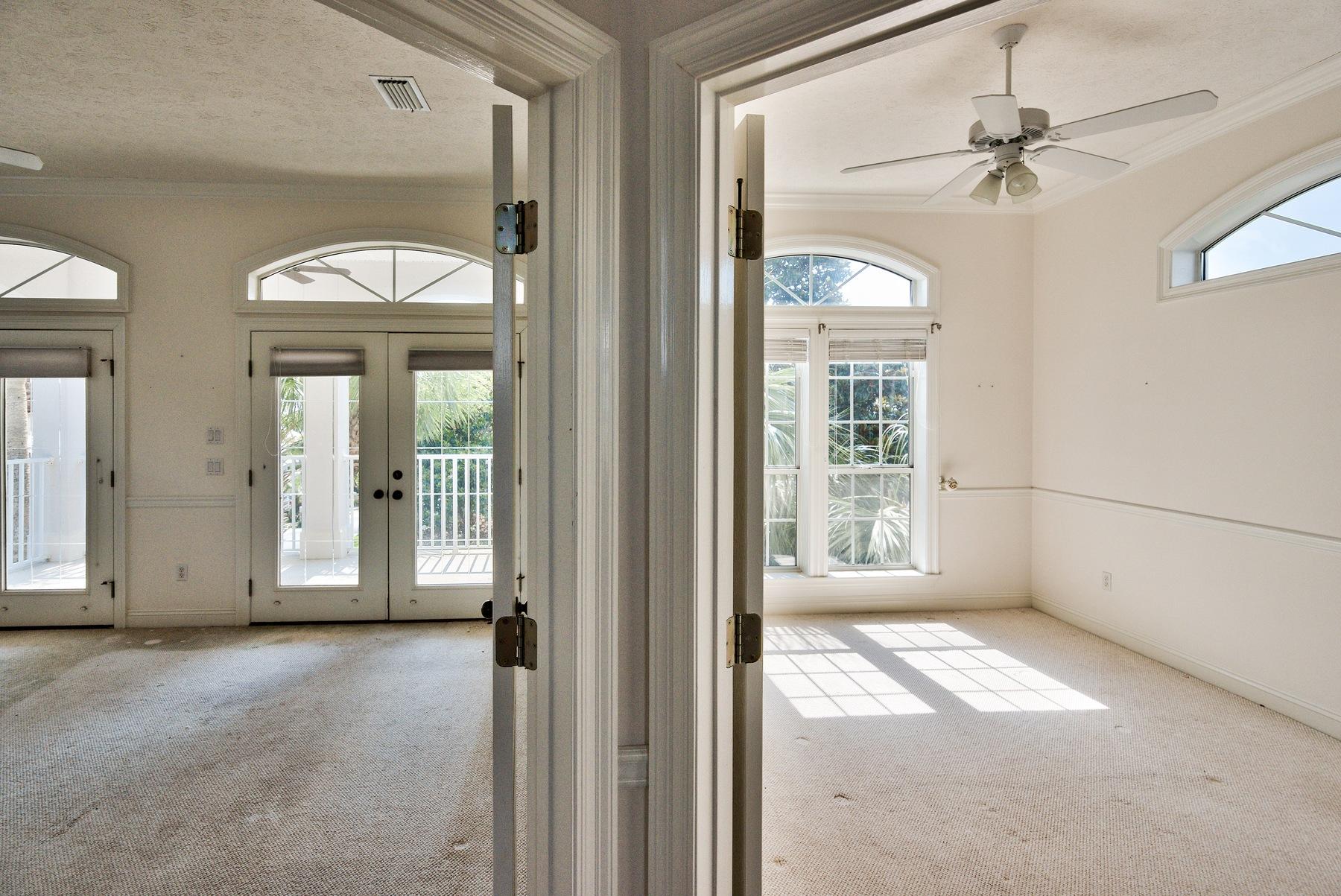 CALYPSO POINTE - Residential