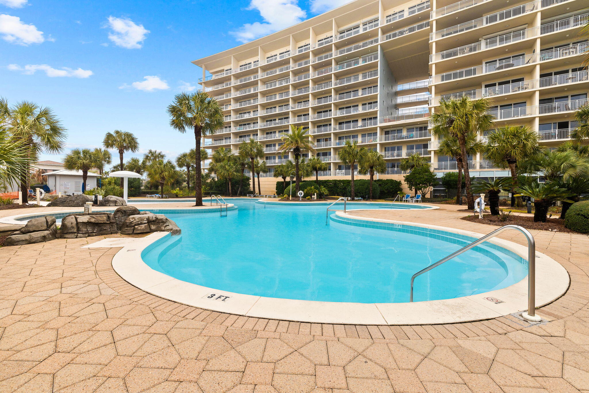 STERLING SHORES - Residential