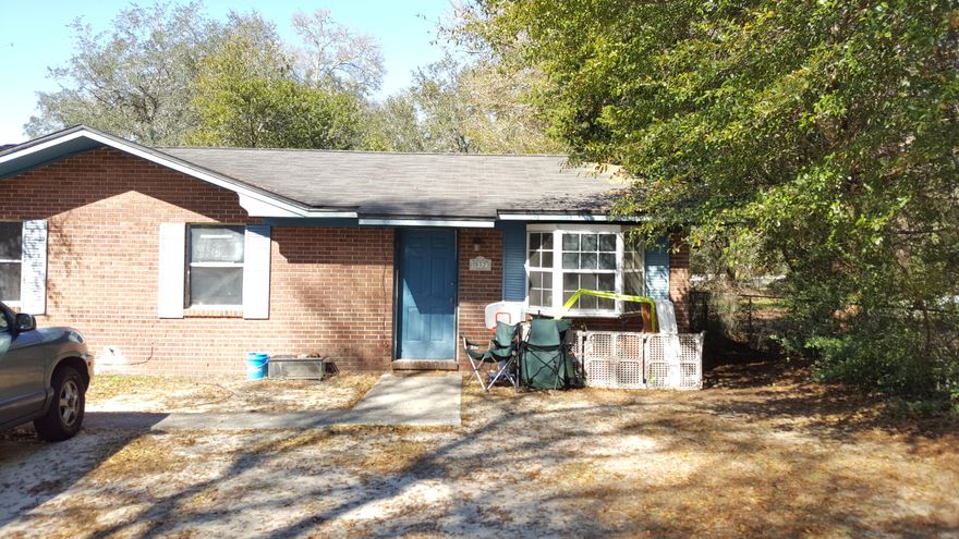 GREAT INVESTMENT/RENTAL OPPORTUNITY: This all brick investment home perfectly located near Eglin AFB, shopping, restaurants, banking, and schools. Home sits on large lot. Call for additional more info regarding listing.