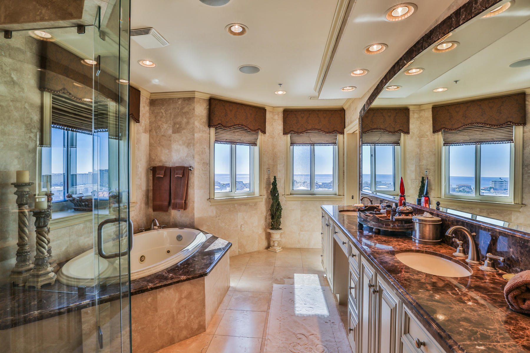 GRAND HARBOR - Residential