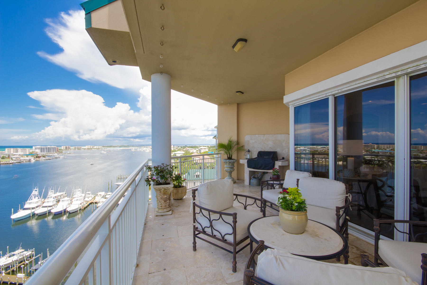 GRAND HARBOR - Residential