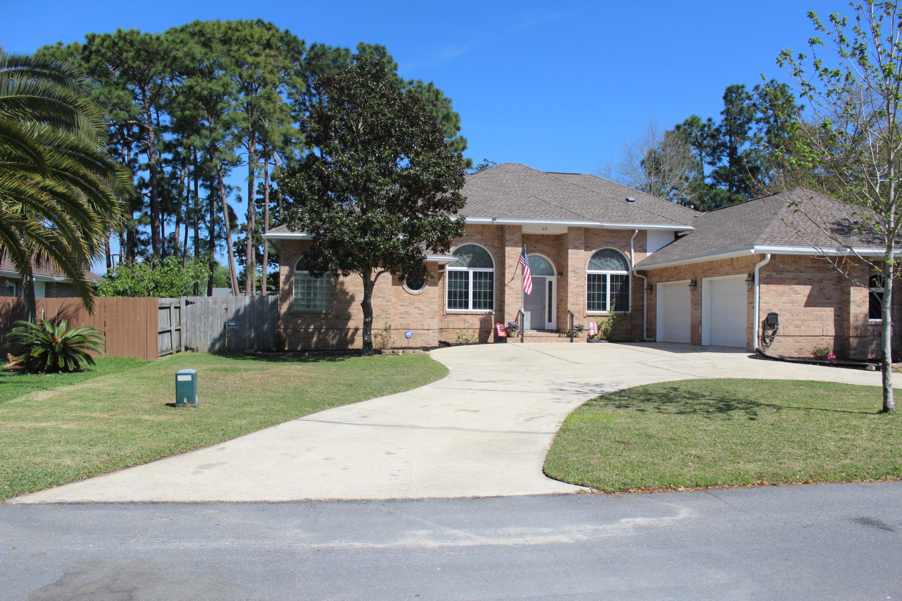 LAKE LORRAINE ESTATES 3 - Residential