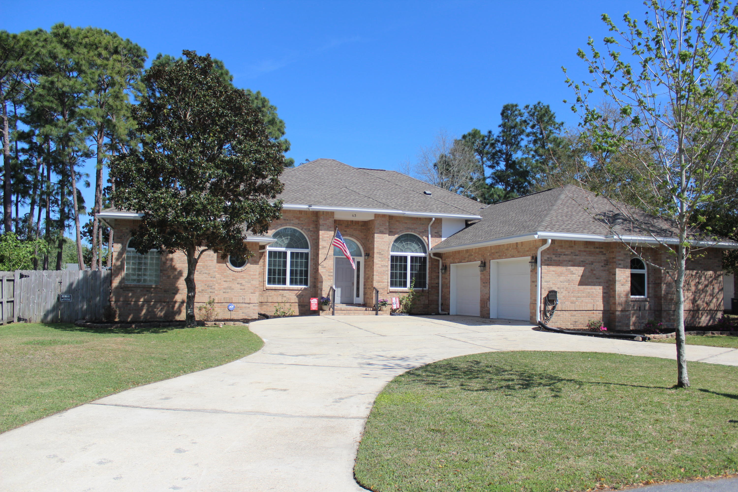 LAKE LORRAINE ESTATES 3 - Residential