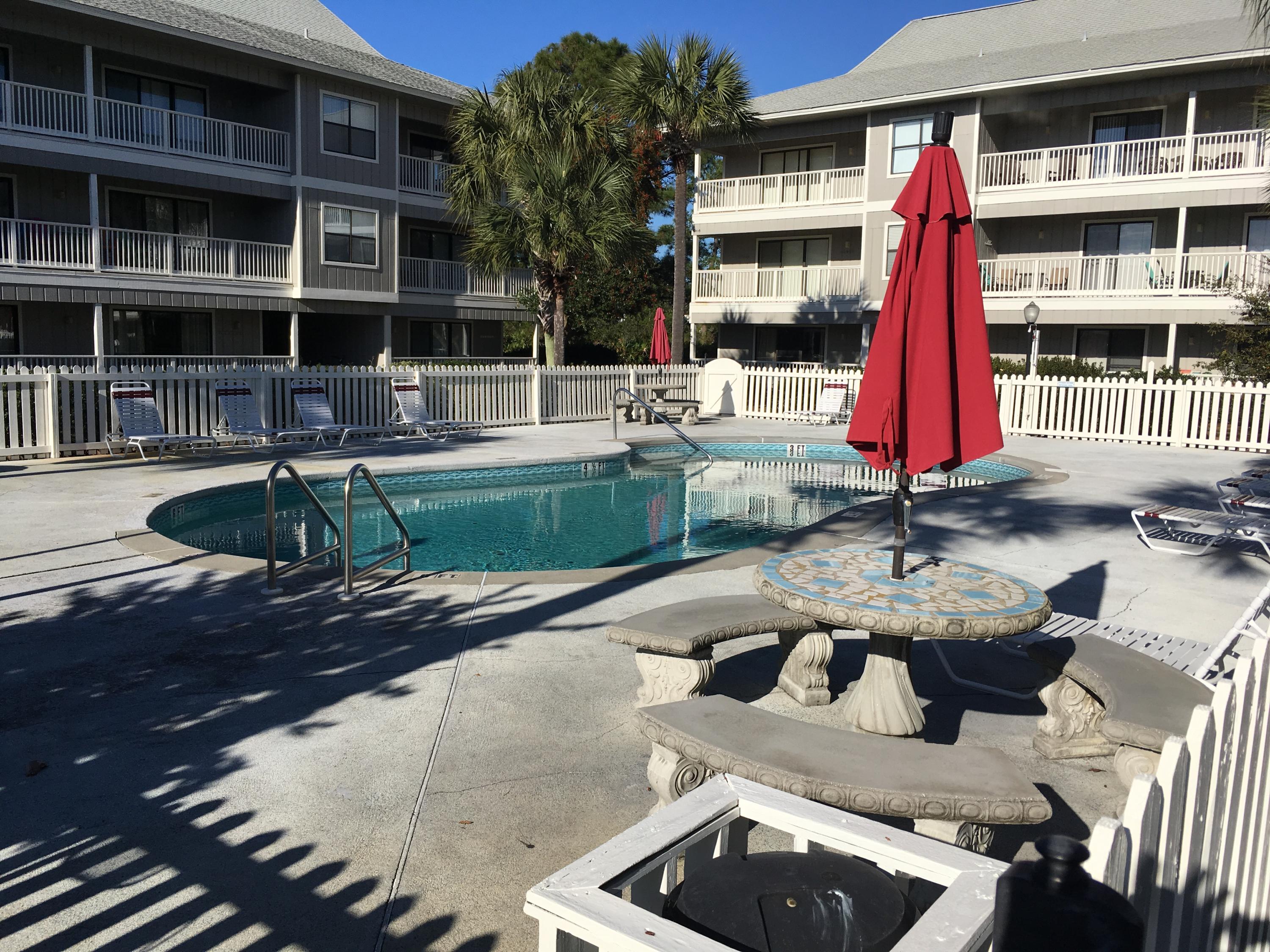 BEACHWOOD VILLAS CONDO PH 2 - Residential