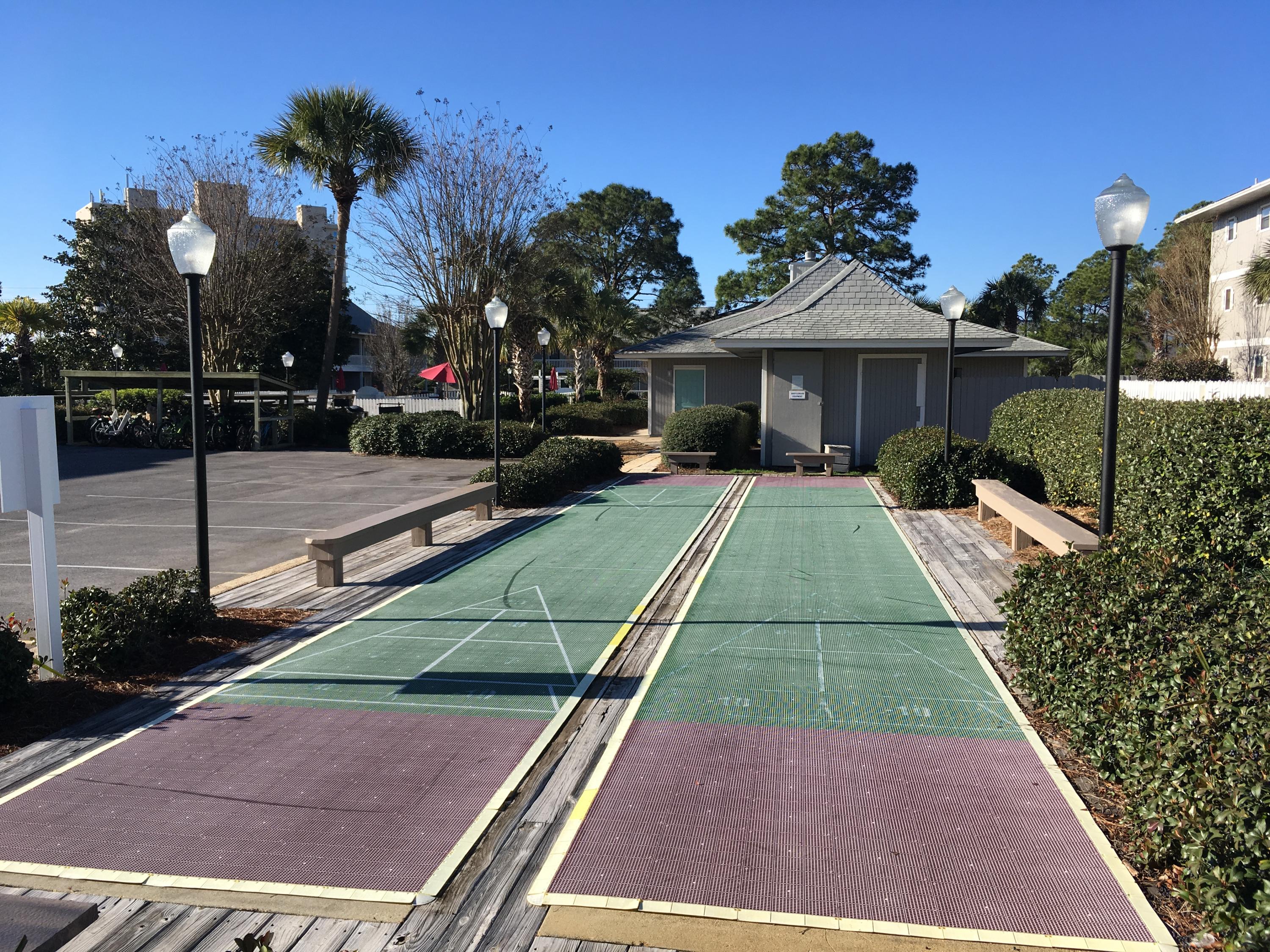 BEACHWOOD VILLAS CONDO PH 2 - Residential