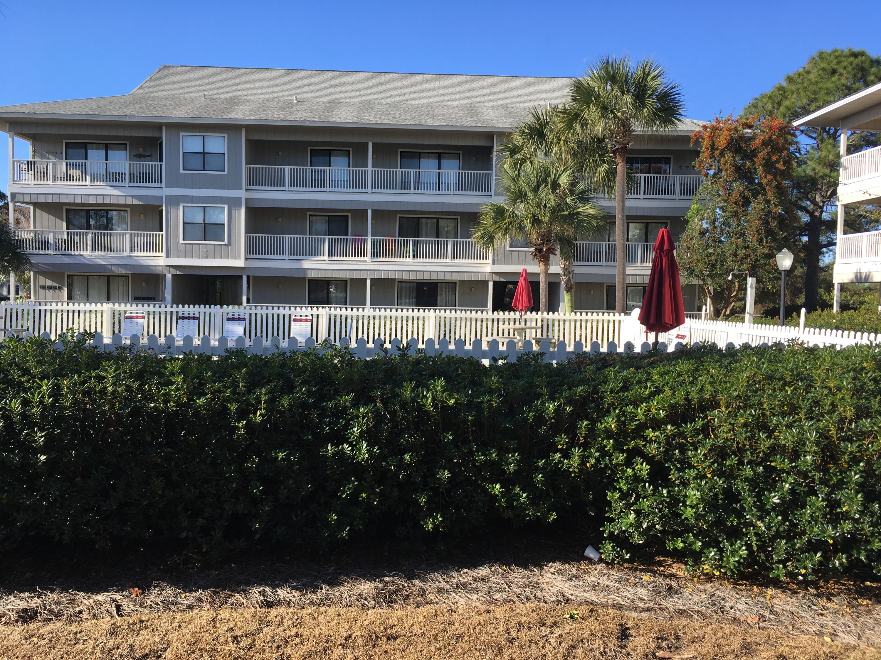 BEACHWOOD VILLAS CONDO PH 2 - Residential