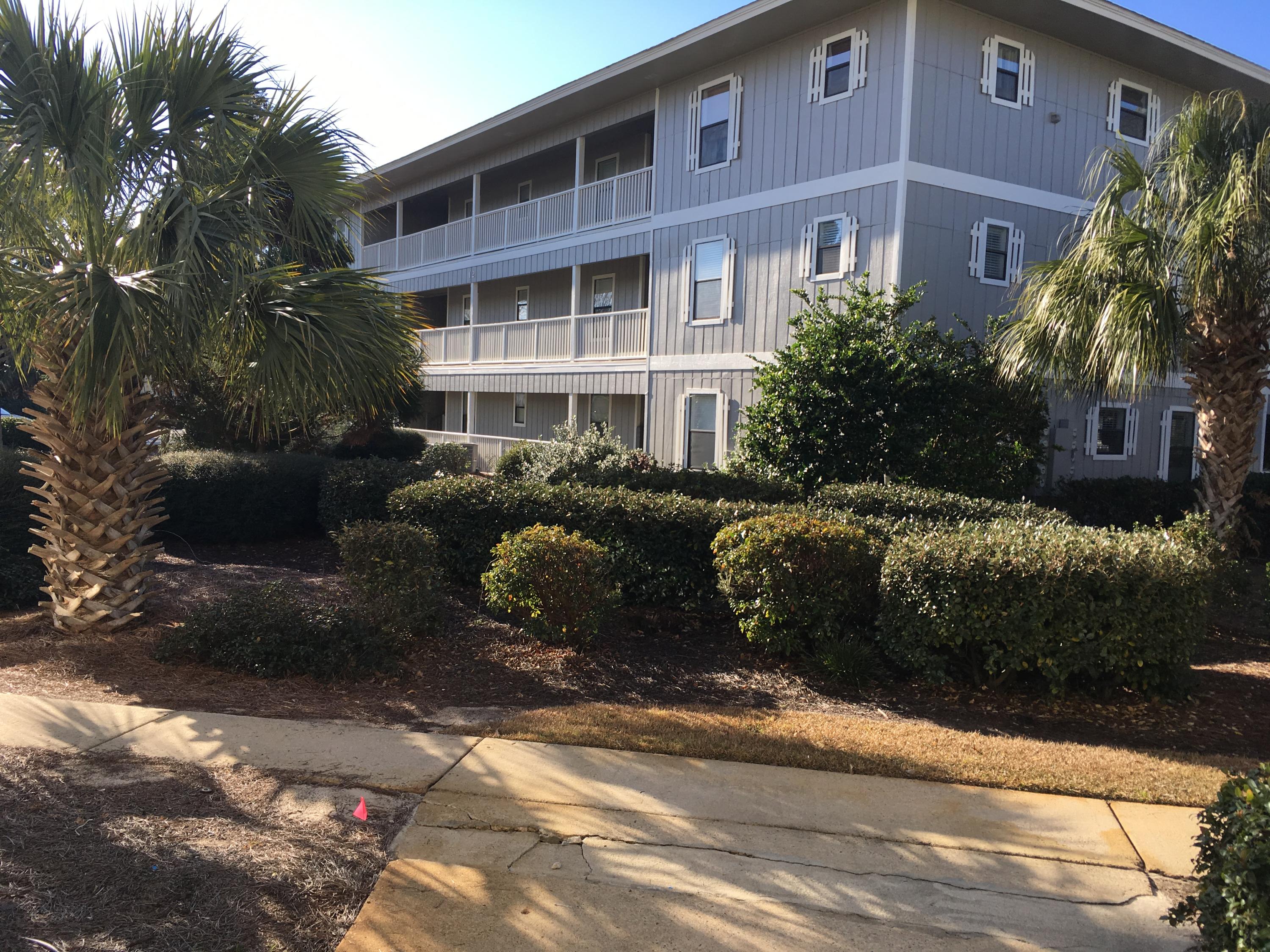 BEACHWOOD VILLAS CONDO PH 2 - Residential