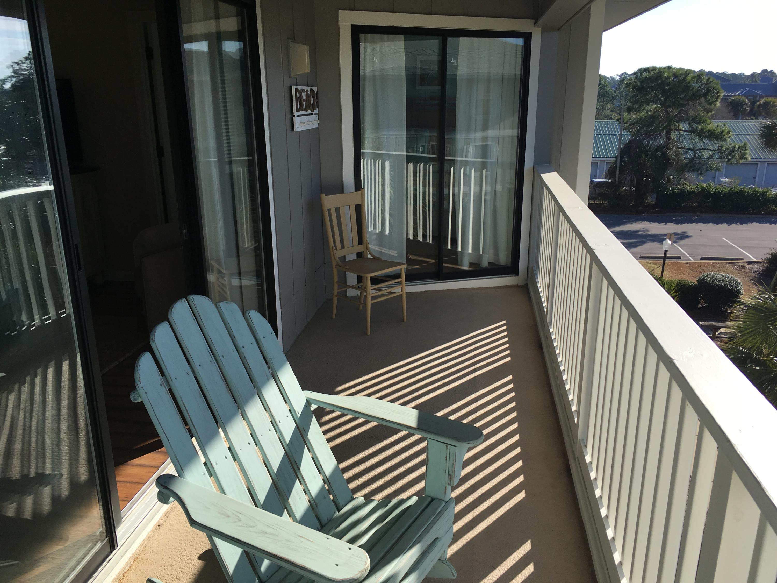 BEACHWOOD VILLAS CONDO PH 2 - Residential