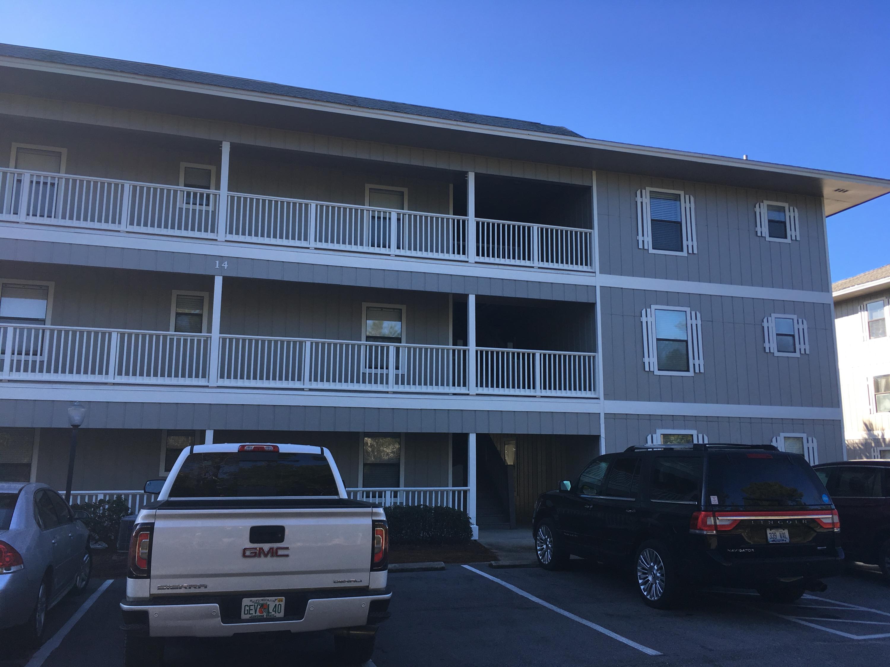 BEACHWOOD VILLAS CONDO PH 2 - Residential