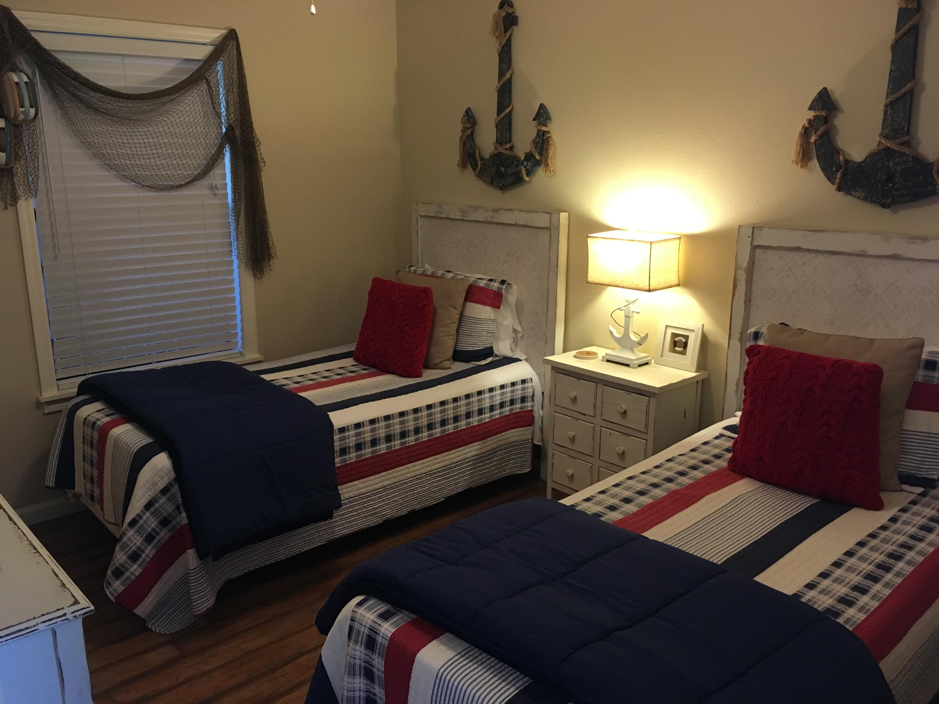 BEACHWOOD VILLAS CONDO PH 2 - Residential