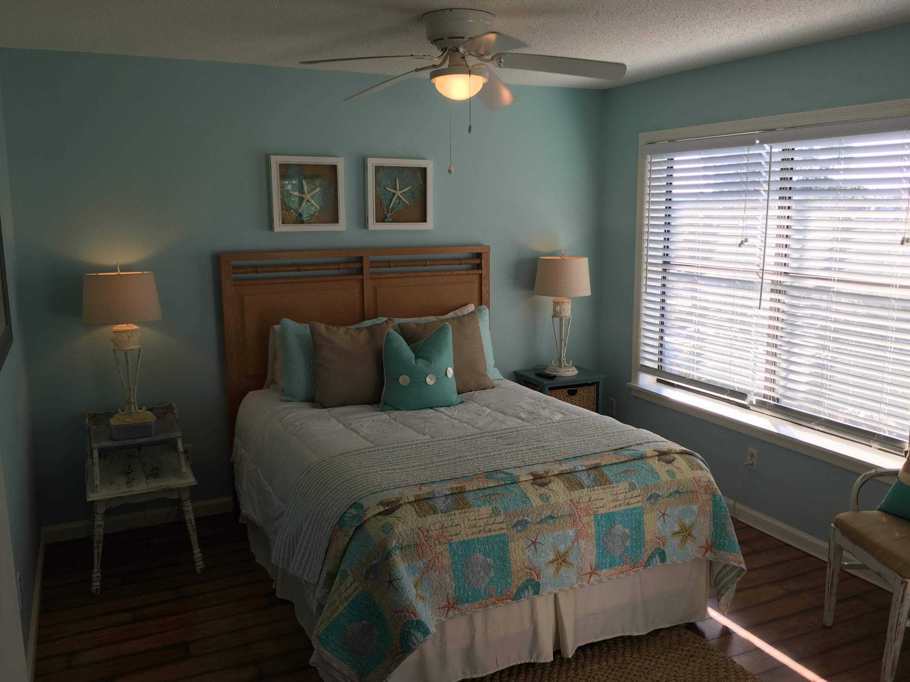 BEACHWOOD VILLAS CONDO PH 2 - Residential