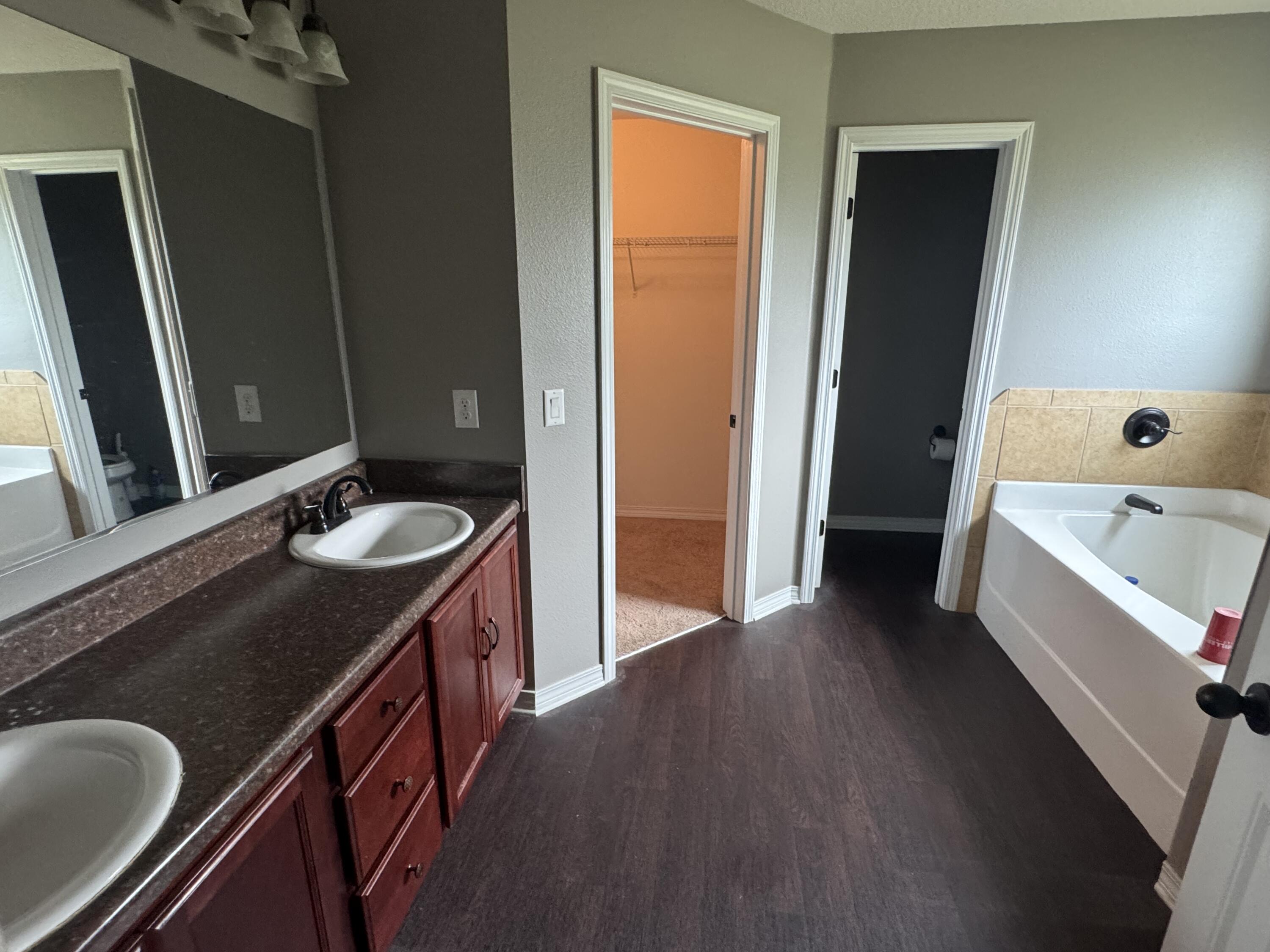 Taylor Farms - Residential Lease