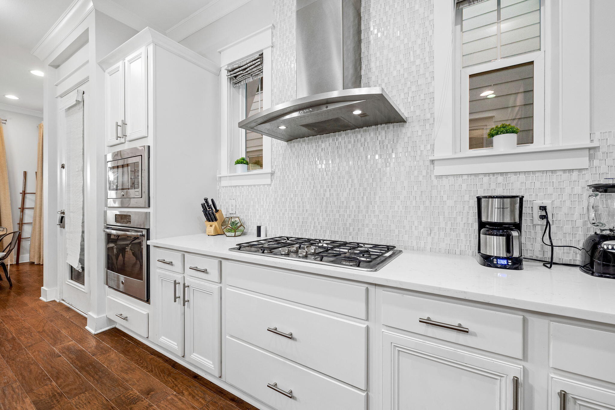 PROMINENCE - Residential