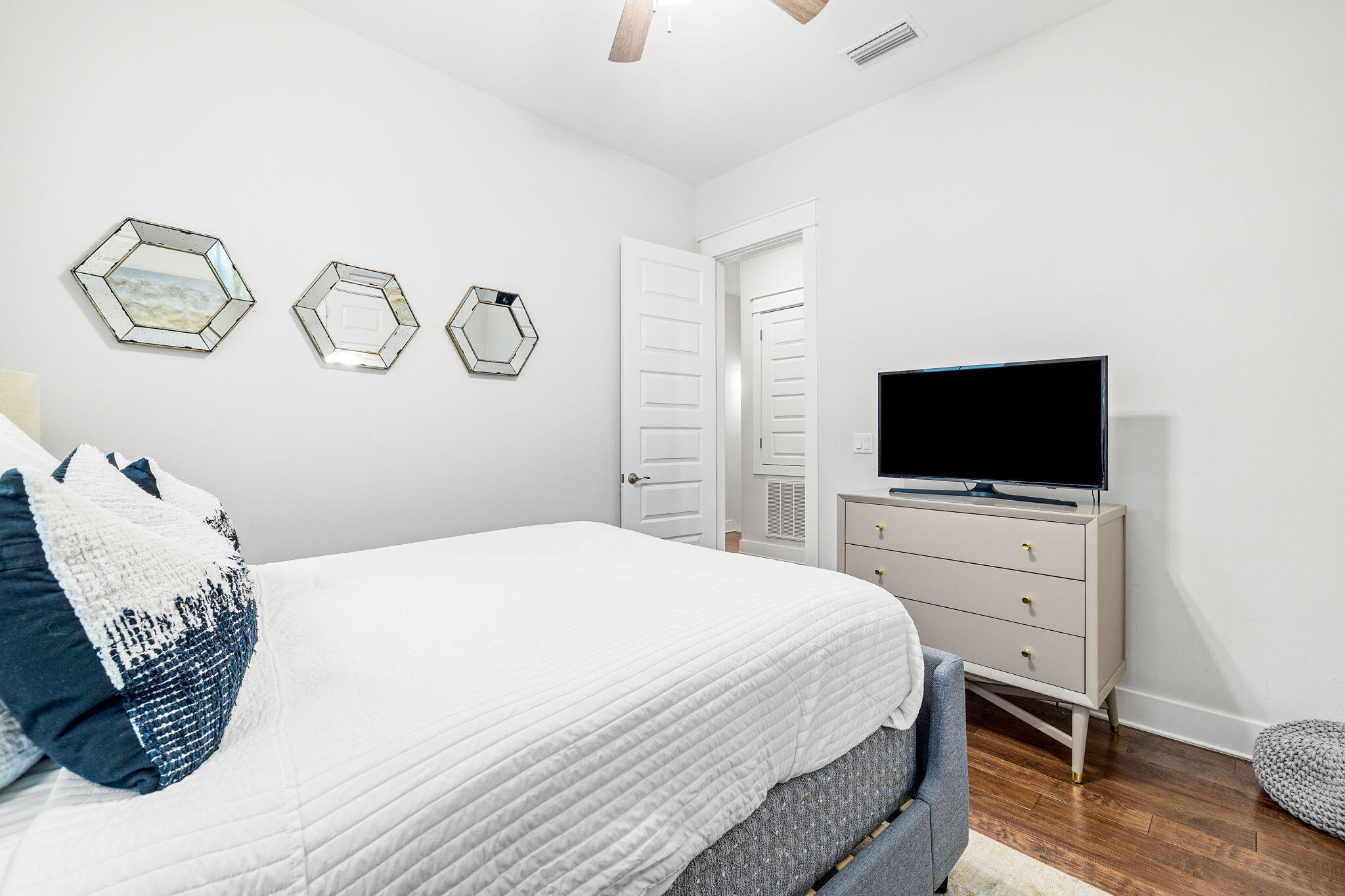 PROMINENCE - Residential