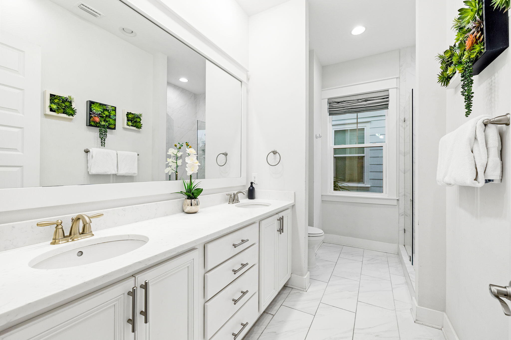 PROMINENCE - Residential