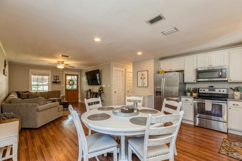 FLORIDA HEIGHTS - Residential