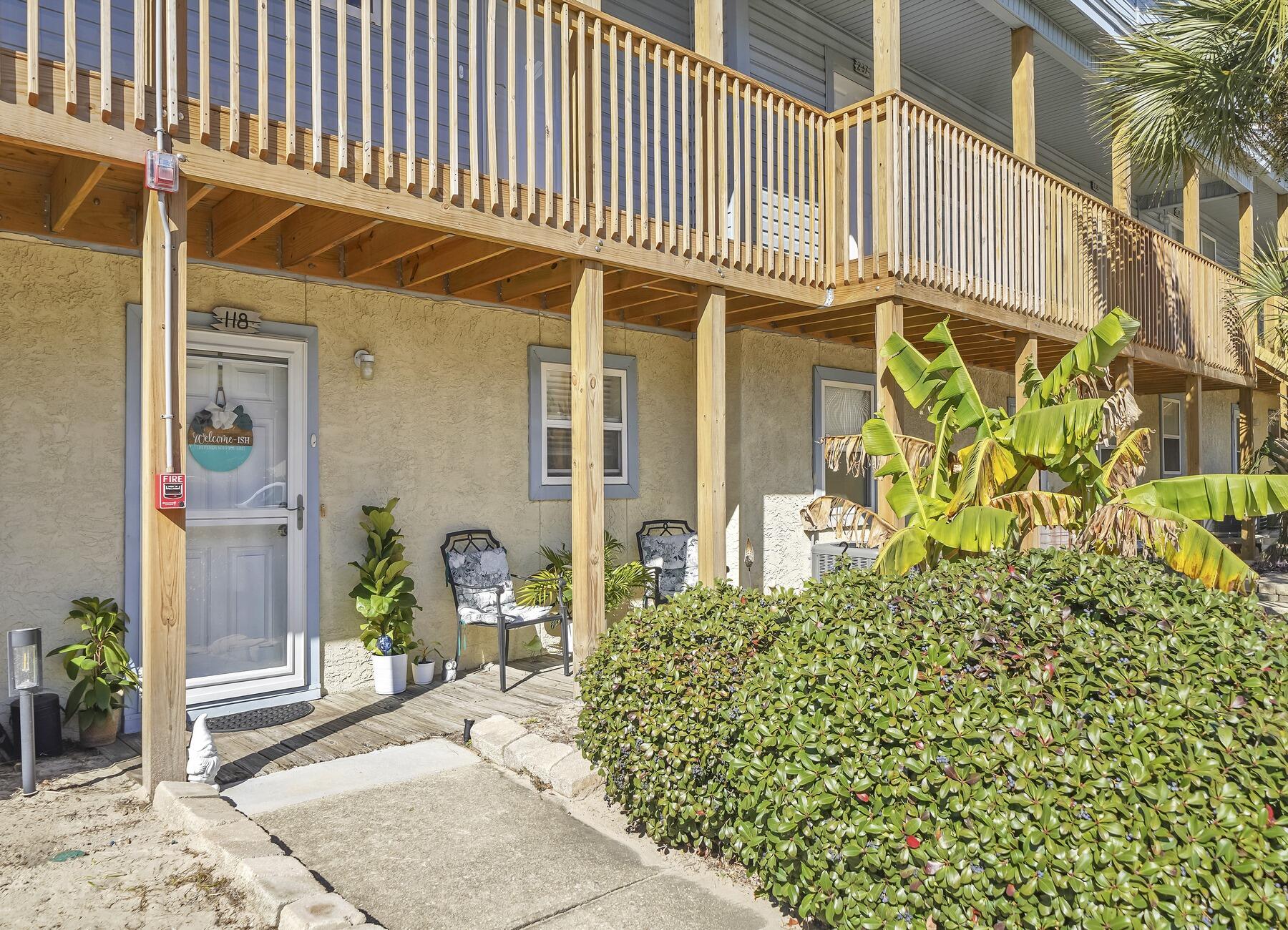 COMMODORES LANDING - Residential