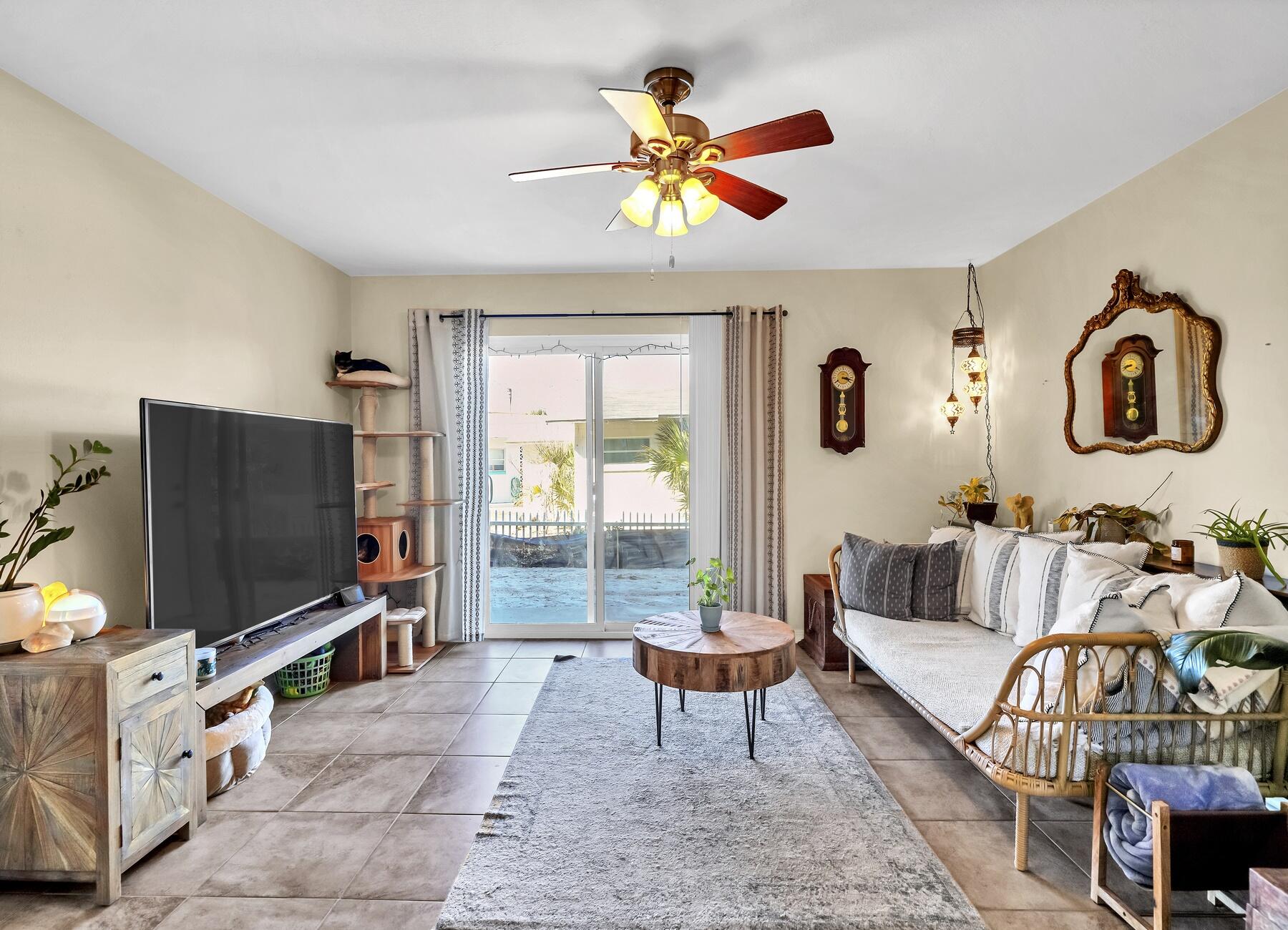 COMMODORES LANDING - Residential