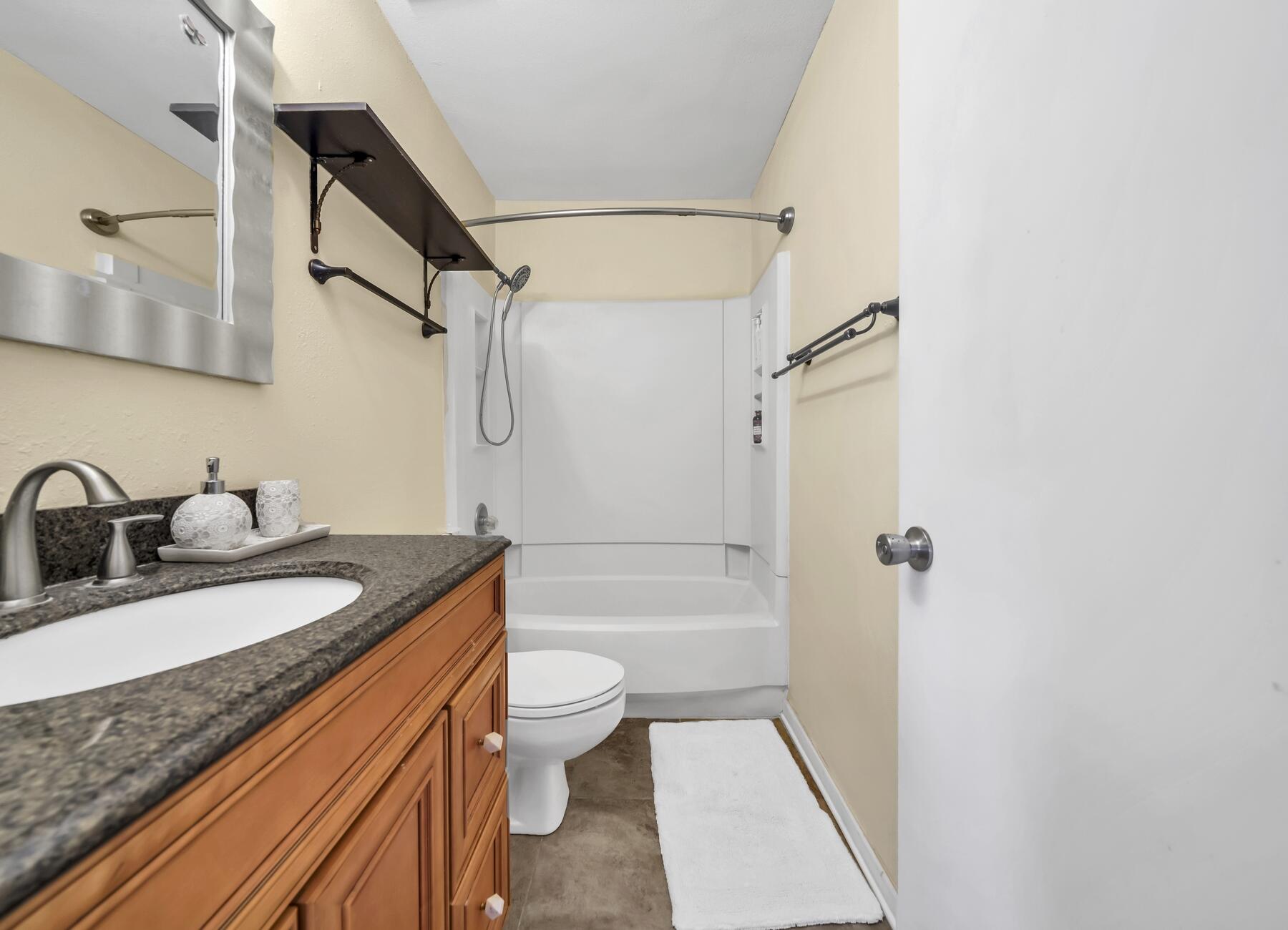 COMMODORES LANDING - Residential