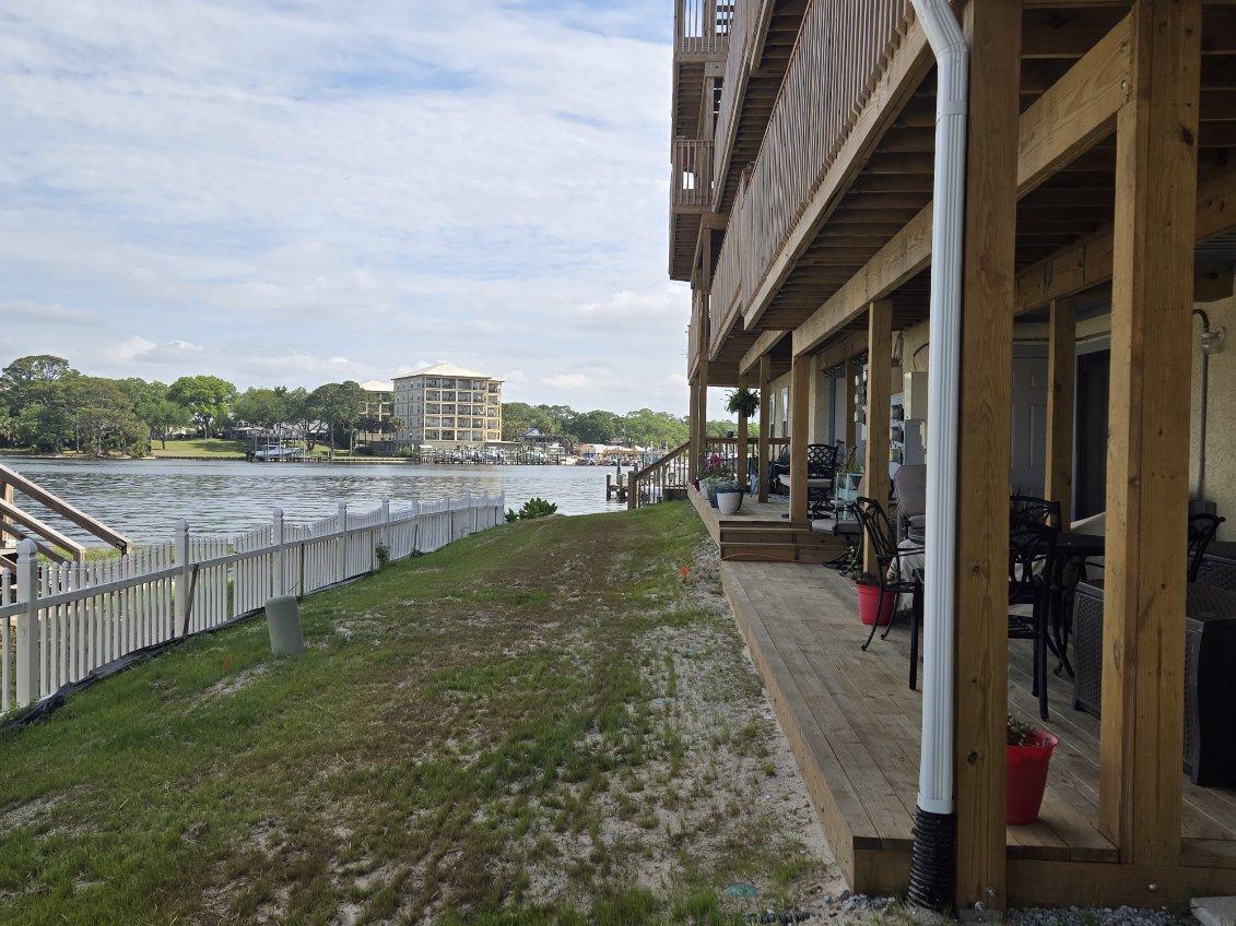 COMMODORES LANDING - Residential