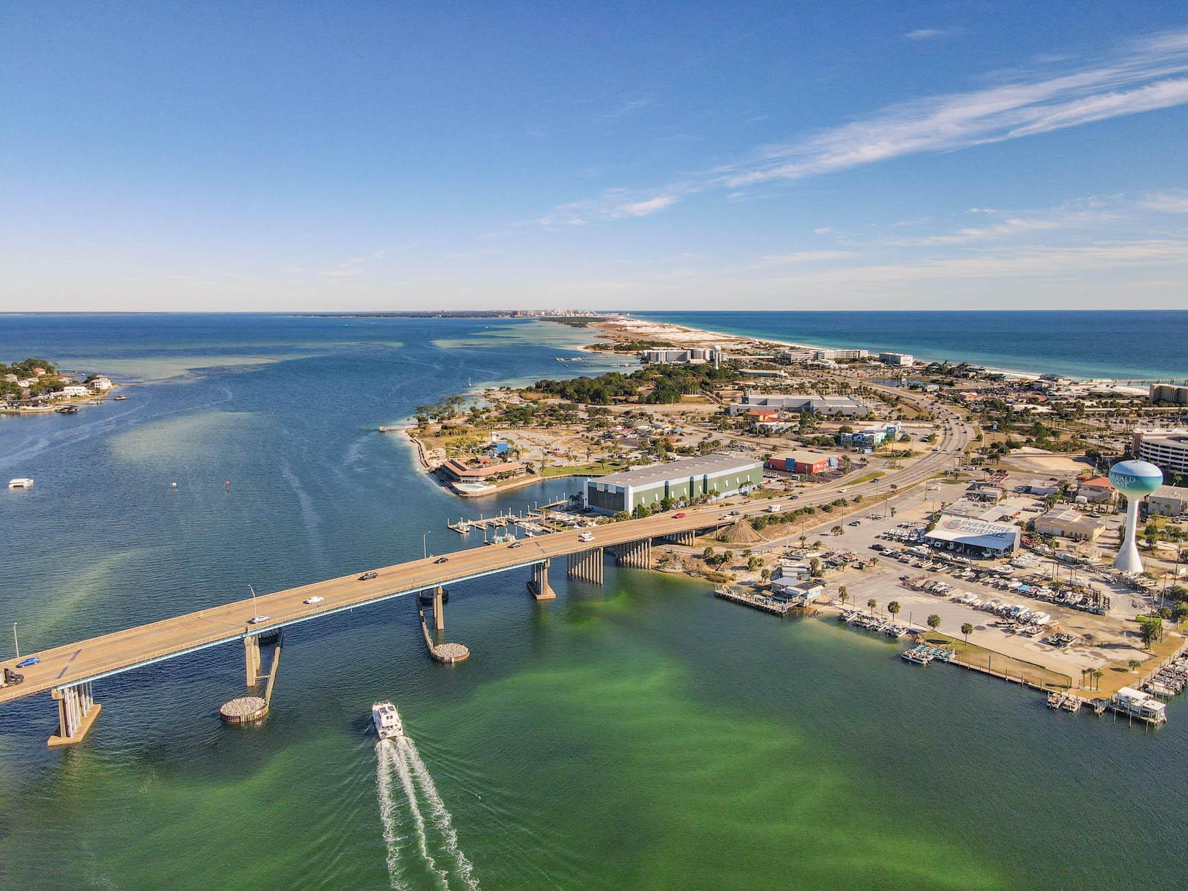 COMMODORES LANDING - Residential