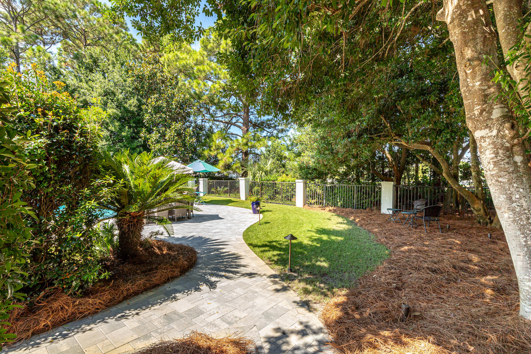 BAYTOWNE AVENUE - Residential
